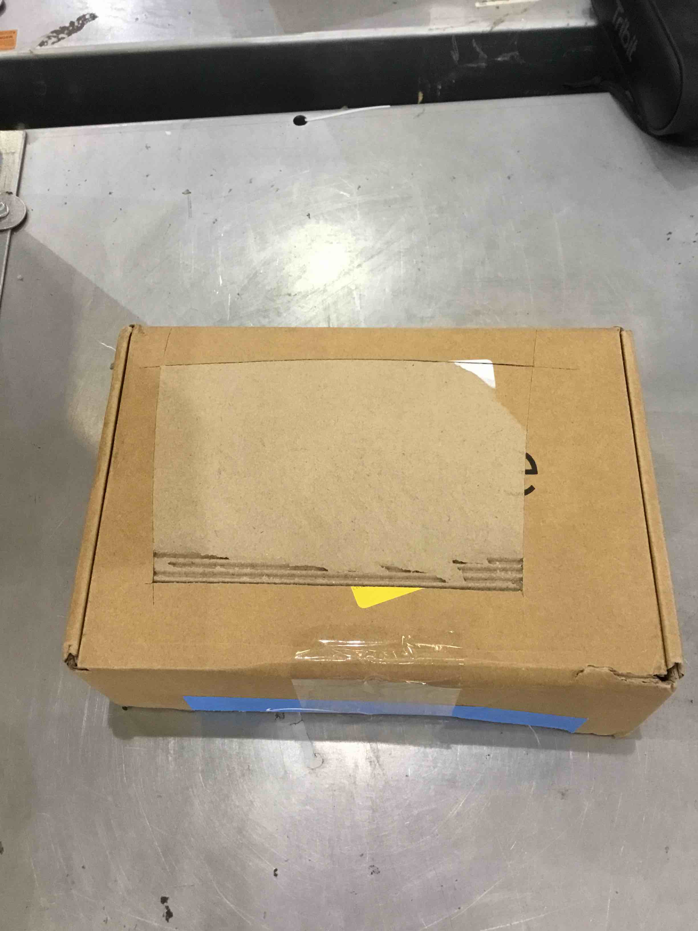 https://s3.amazonaws.com/lotting-images-prod/bidfta/EXS00321691_1689000491713.jpeg