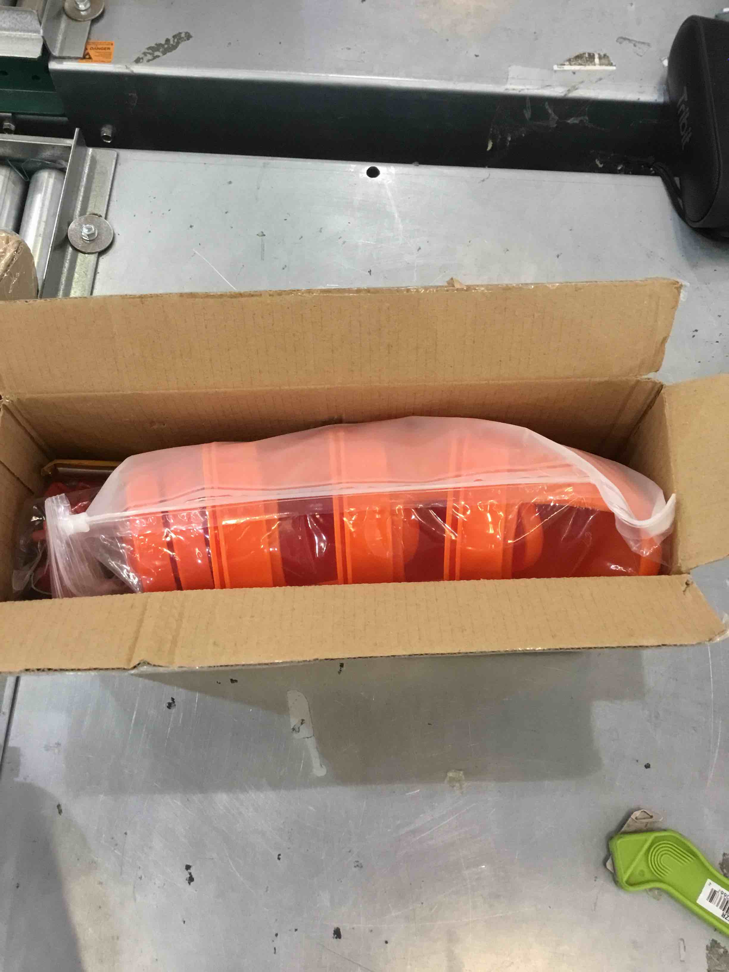 https://s3.amazonaws.com/lotting-images-prod/bidfta/EXS00321783_1689010622648.jpeg