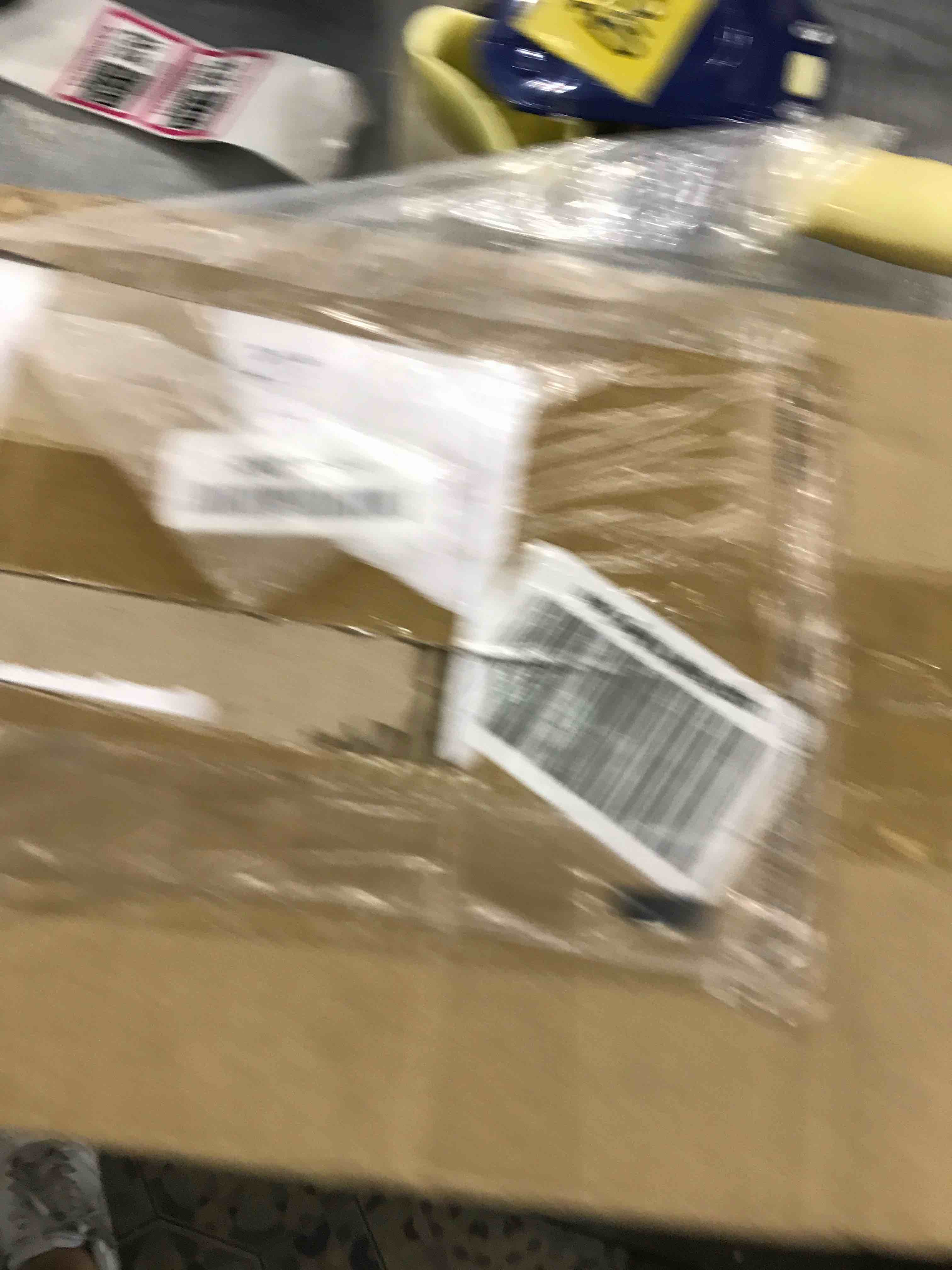 https://s3.amazonaws.com/lotting-images-prod/bidfta/EXS00322682_1689076286517.jpeg