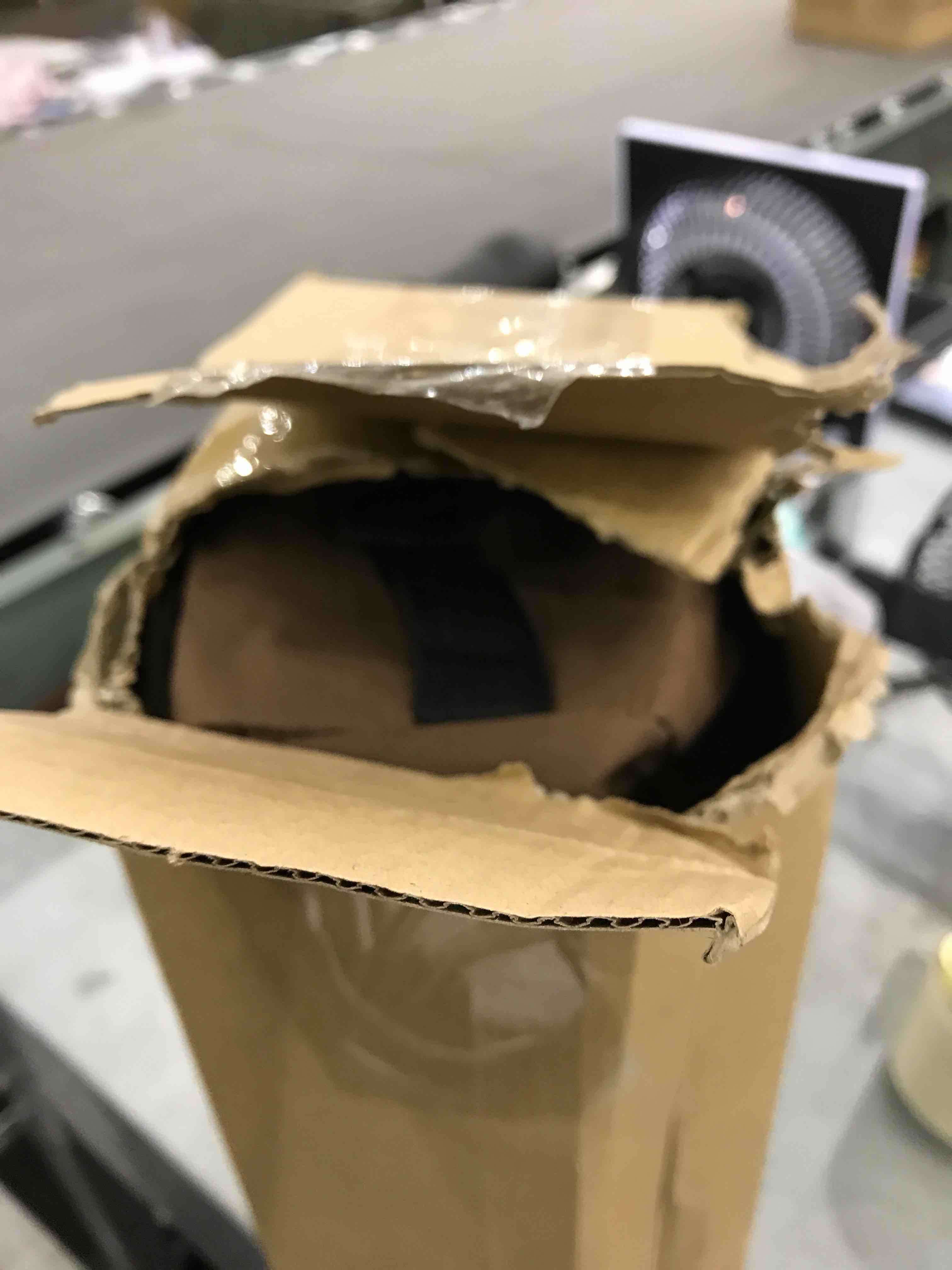 https://s3.amazonaws.com/lotting-images-prod/bidfta/EXS00322683_1689076383766.jpeg
