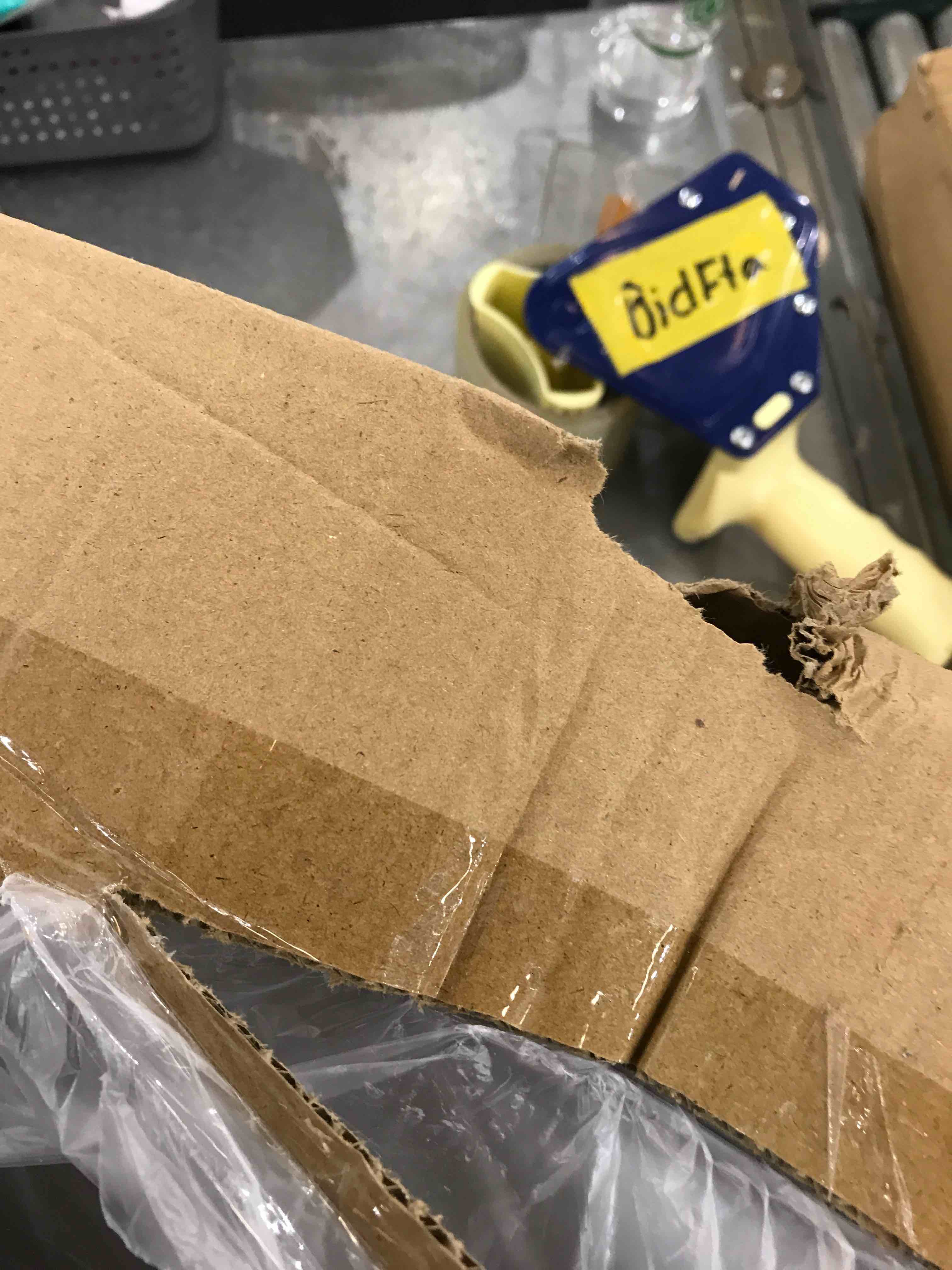 https://s3.amazonaws.com/lotting-images-prod/bidfta/EXS00322867_1689105581206.jpeg