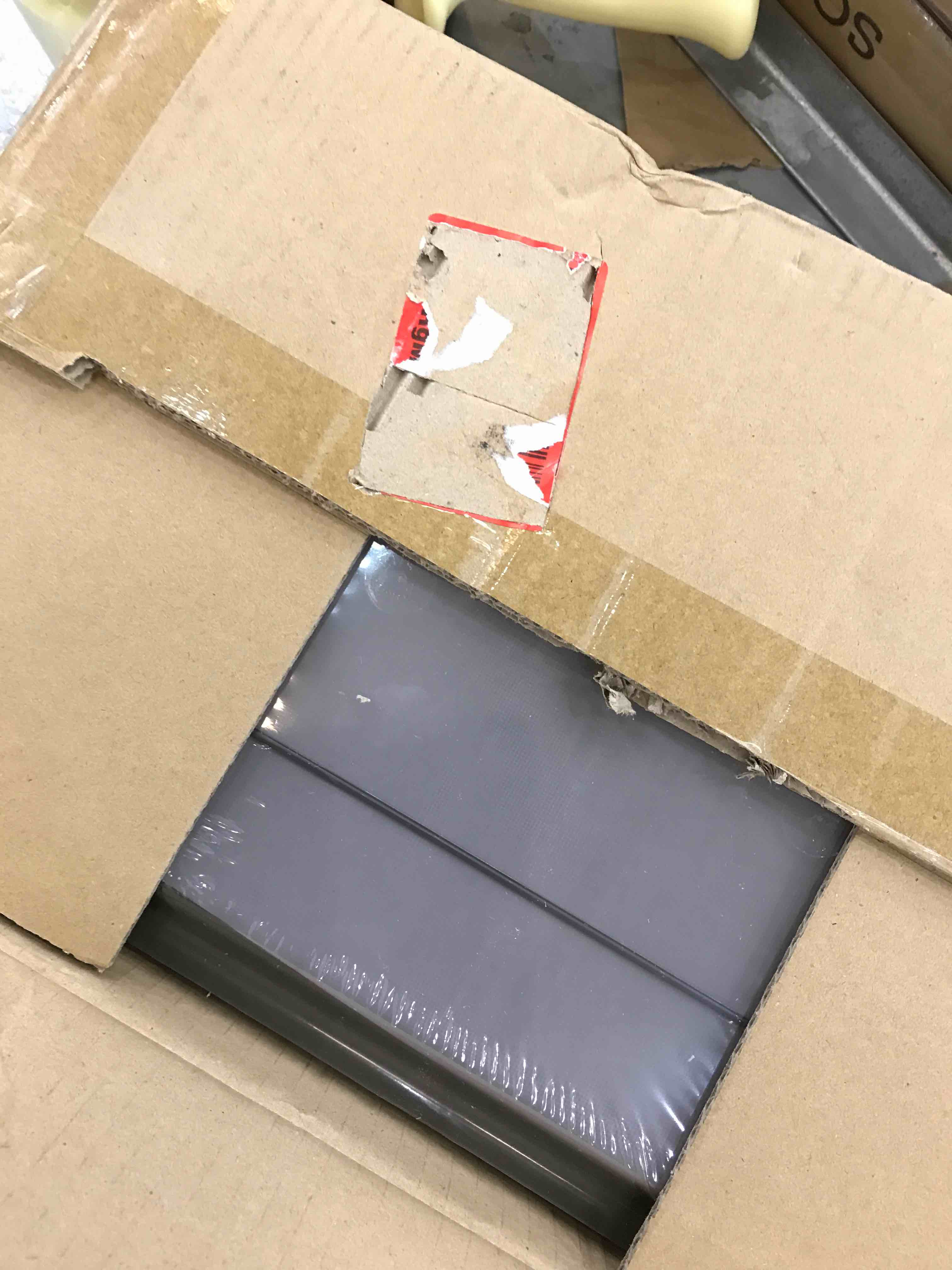 https://s3.amazonaws.com/lotting-images-prod/bidfta/EXS00322962_1689173054501.jpeg