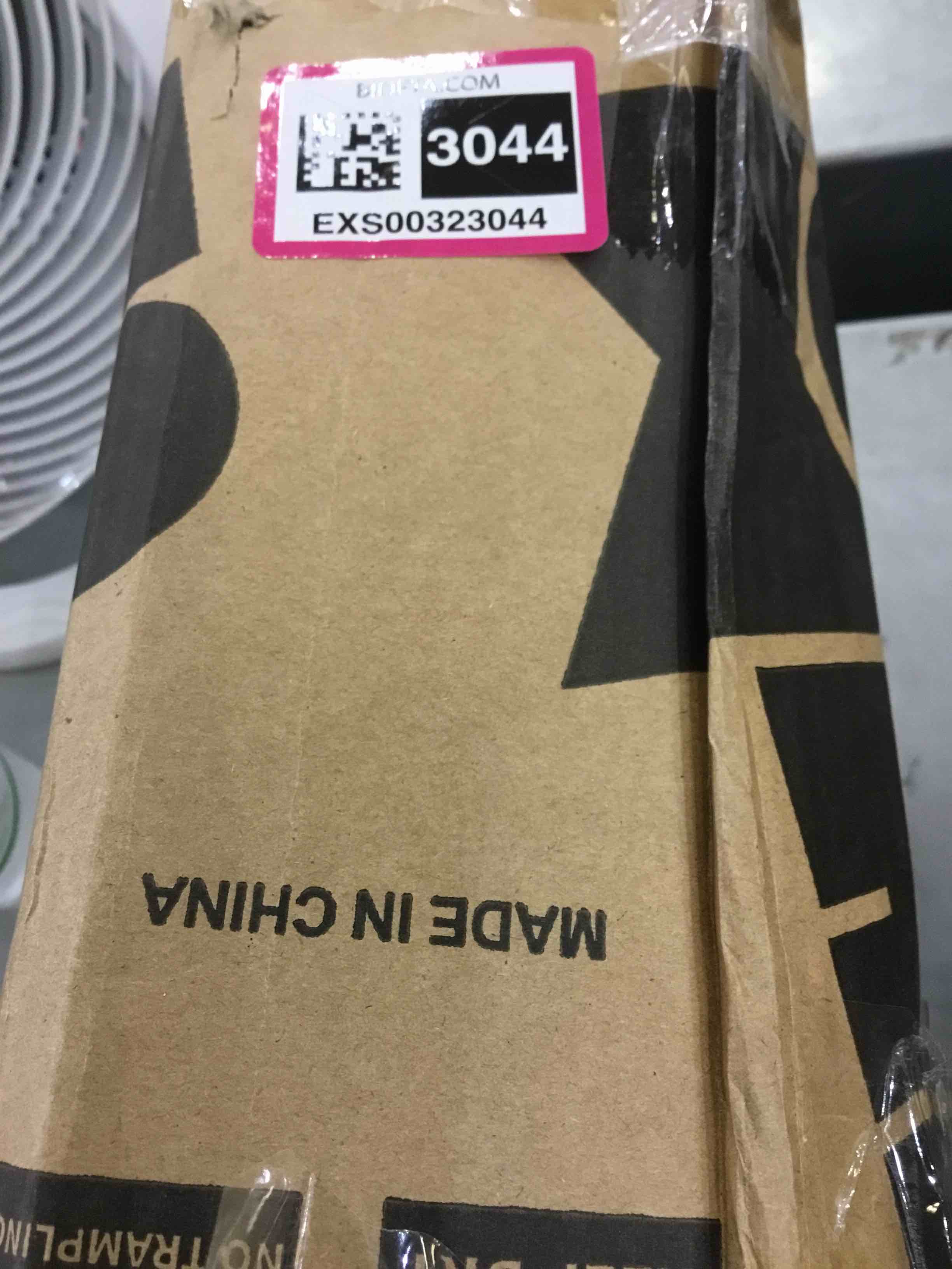 https://s3.amazonaws.com/lotting-images-prod/bidfta/EXS00323044_1688656159779.jpeg