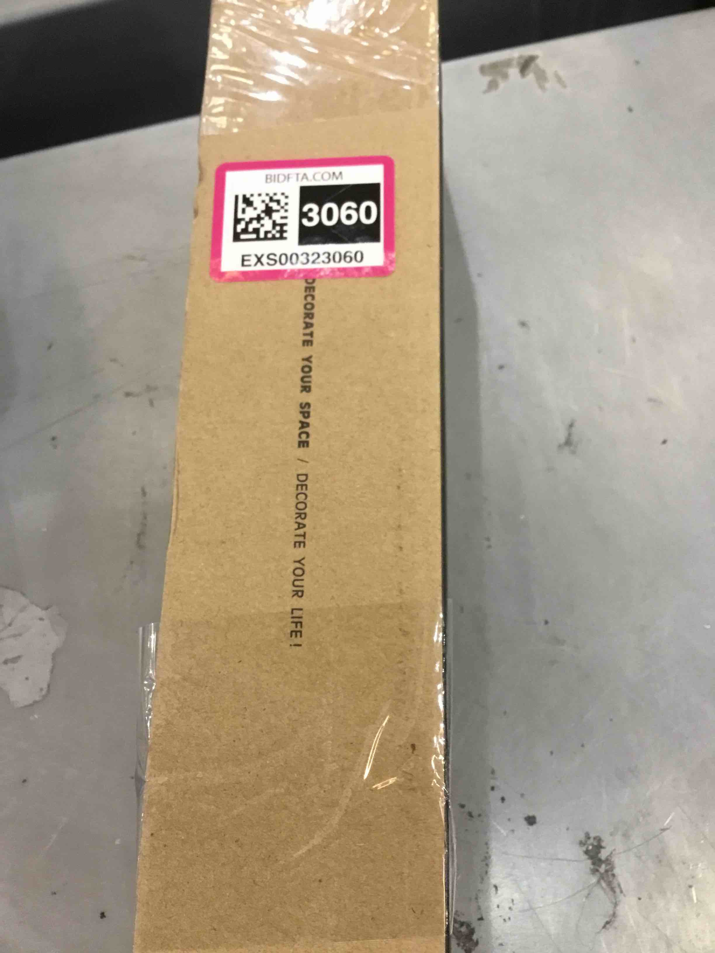https://s3.amazonaws.com/lotting-images-prod/bidfta/EXS00323060_1688661550644.jpeg