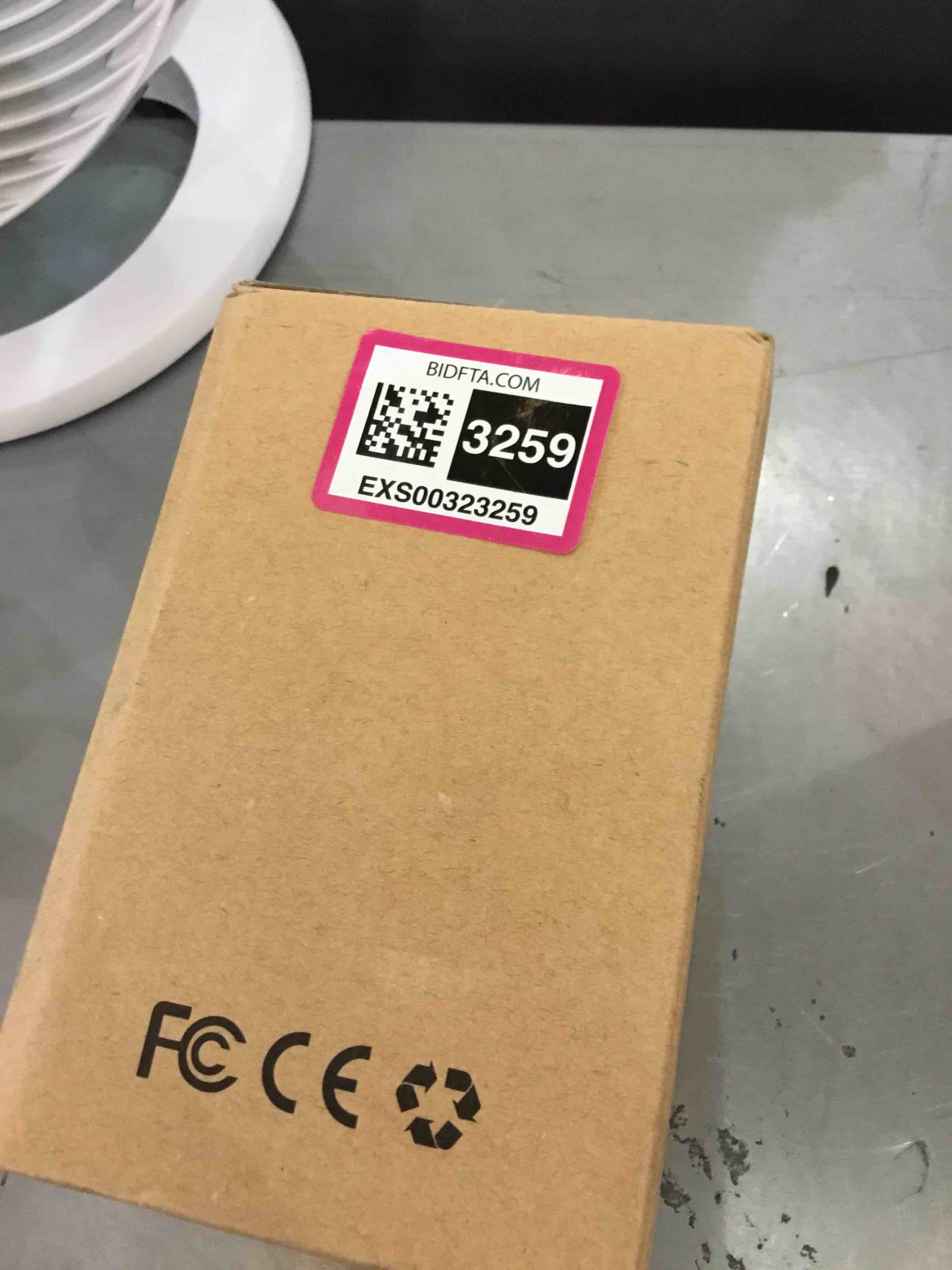 https://s3.amazonaws.com/lotting-images-prod/bidfta/EXS00323259_1688755754954.jpeg