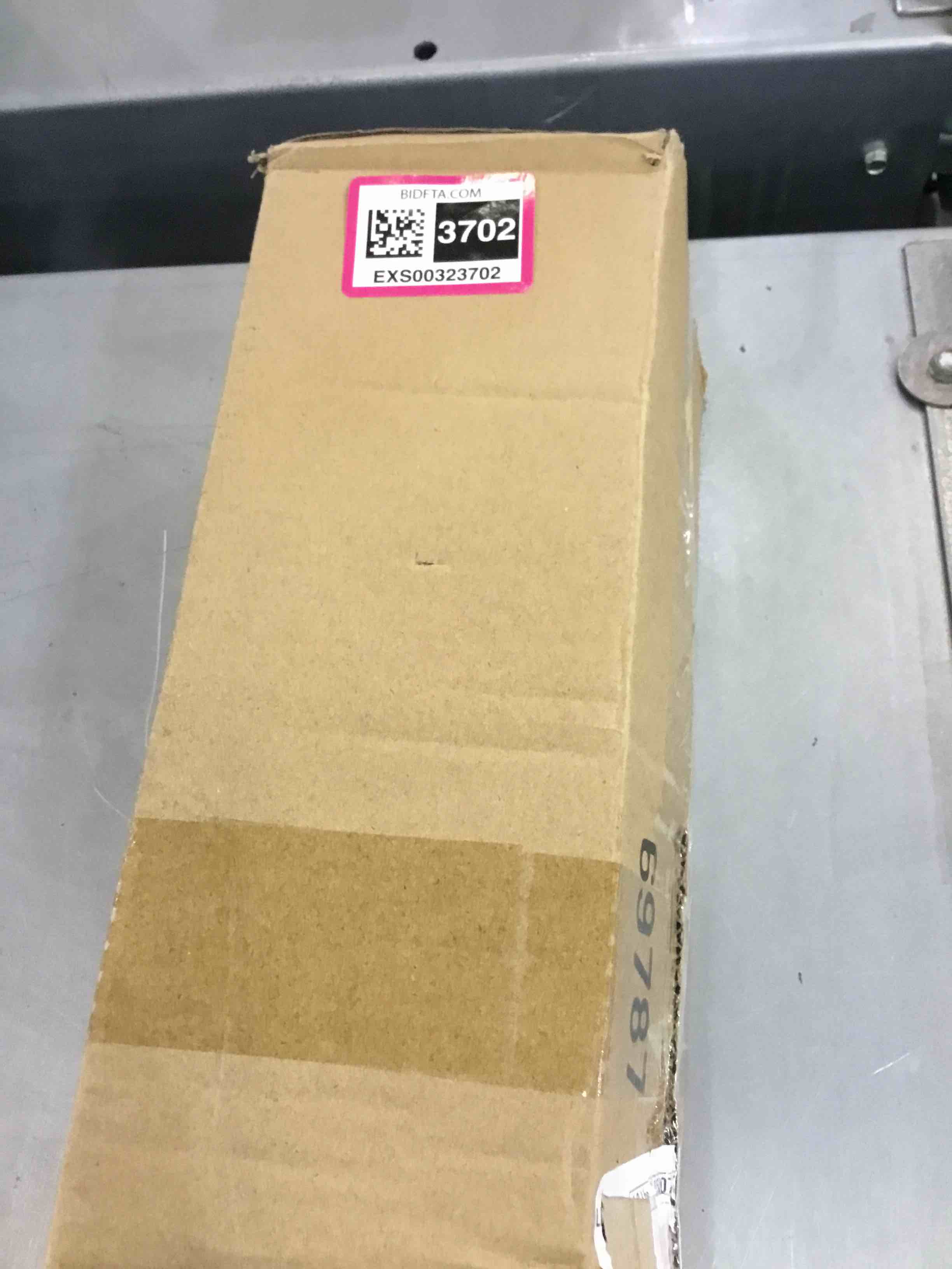 https://s3.amazonaws.com/lotting-images-prod/bidfta/EXS00323702_1689088049160.jpeg