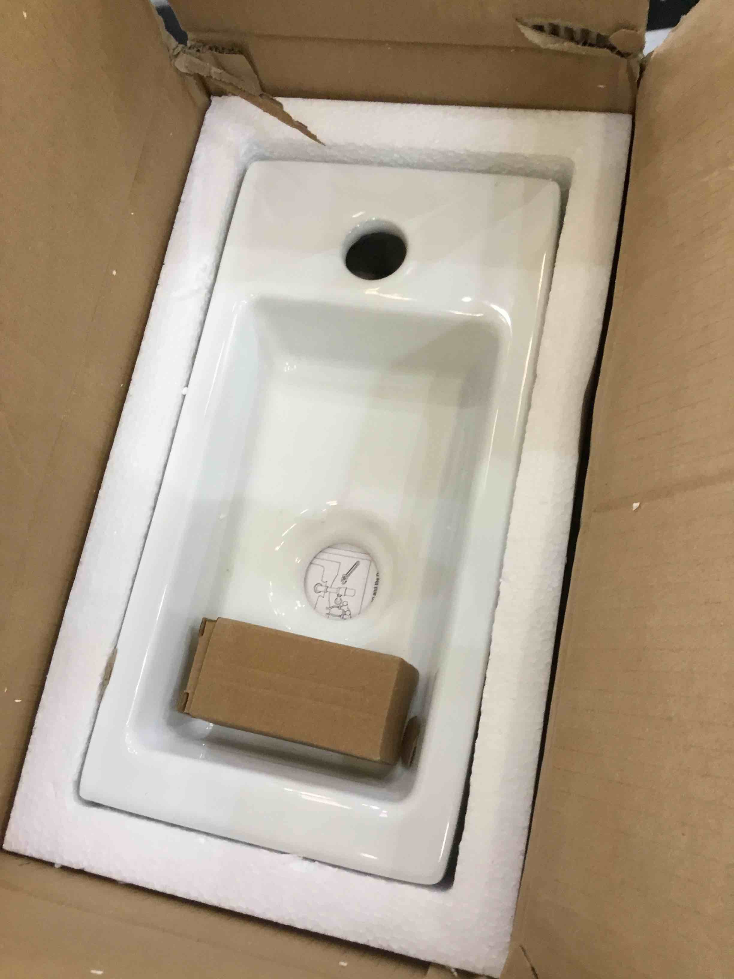 https://s3.amazonaws.com/lotting-images-prod/bidfta/EXS00323951_1689187346983.jpeg