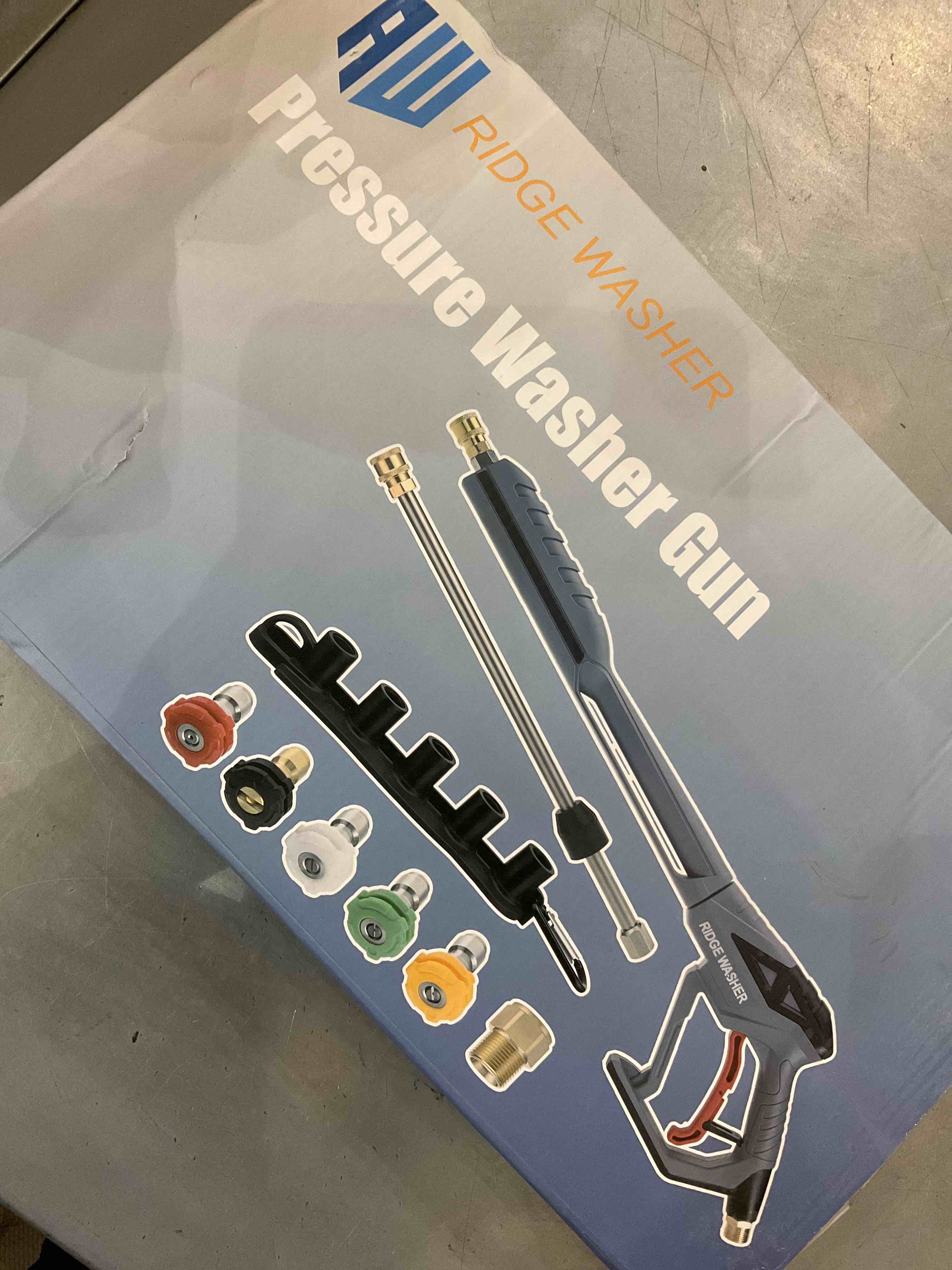 https://s3.amazonaws.com/lotting-images-prod/bidfta/EXS00324496_1692103203557.jpeg