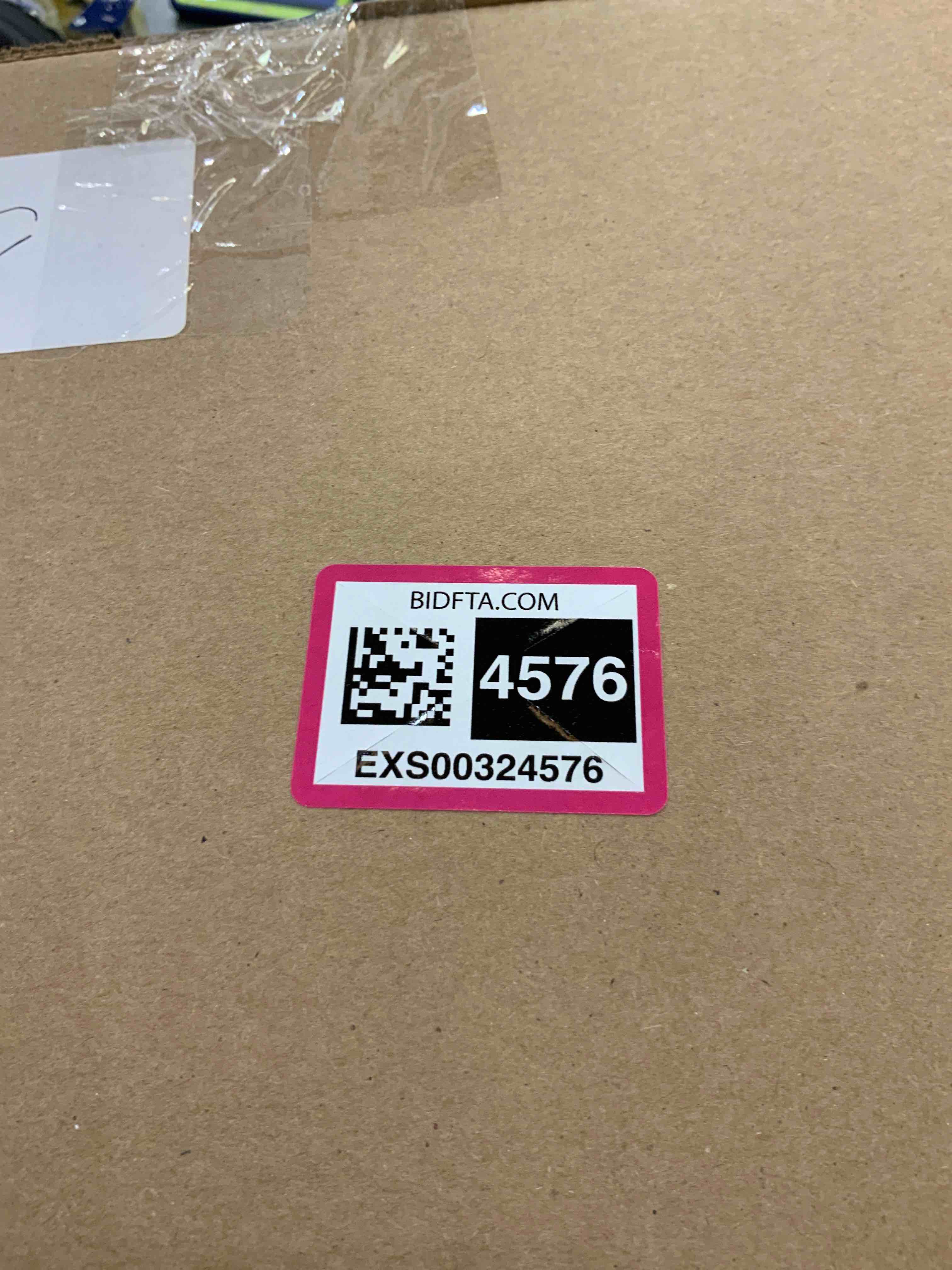https://s3.amazonaws.com/lotting-images-prod/bidfta/EXS00324576_1689690516855.jpeg