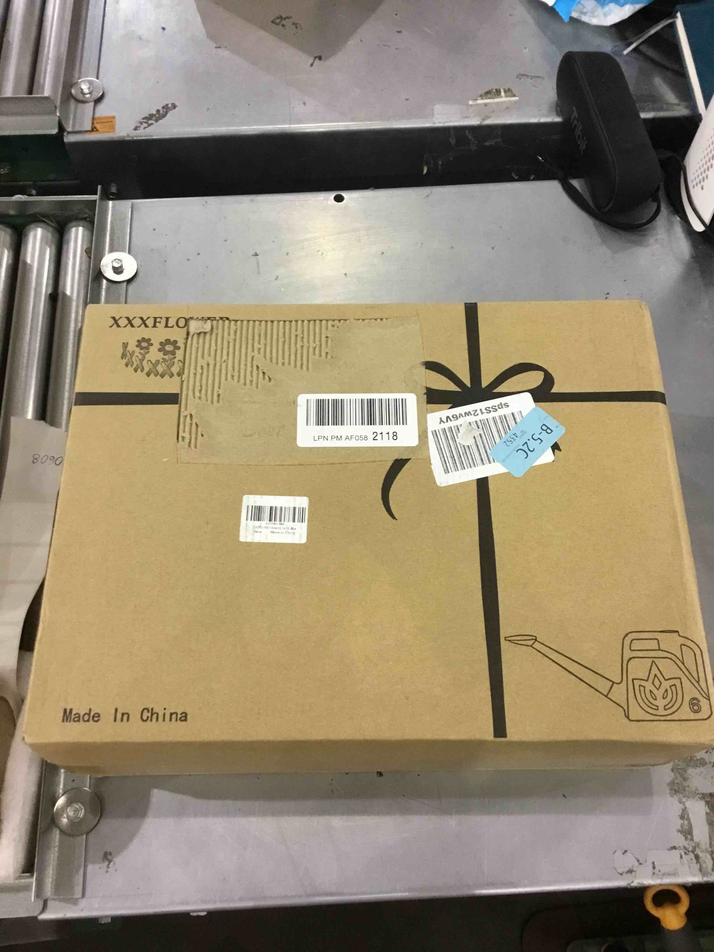 https://s3.amazonaws.com/lotting-images-prod/bidfta/EXS00324806_1689160350851.jpeg