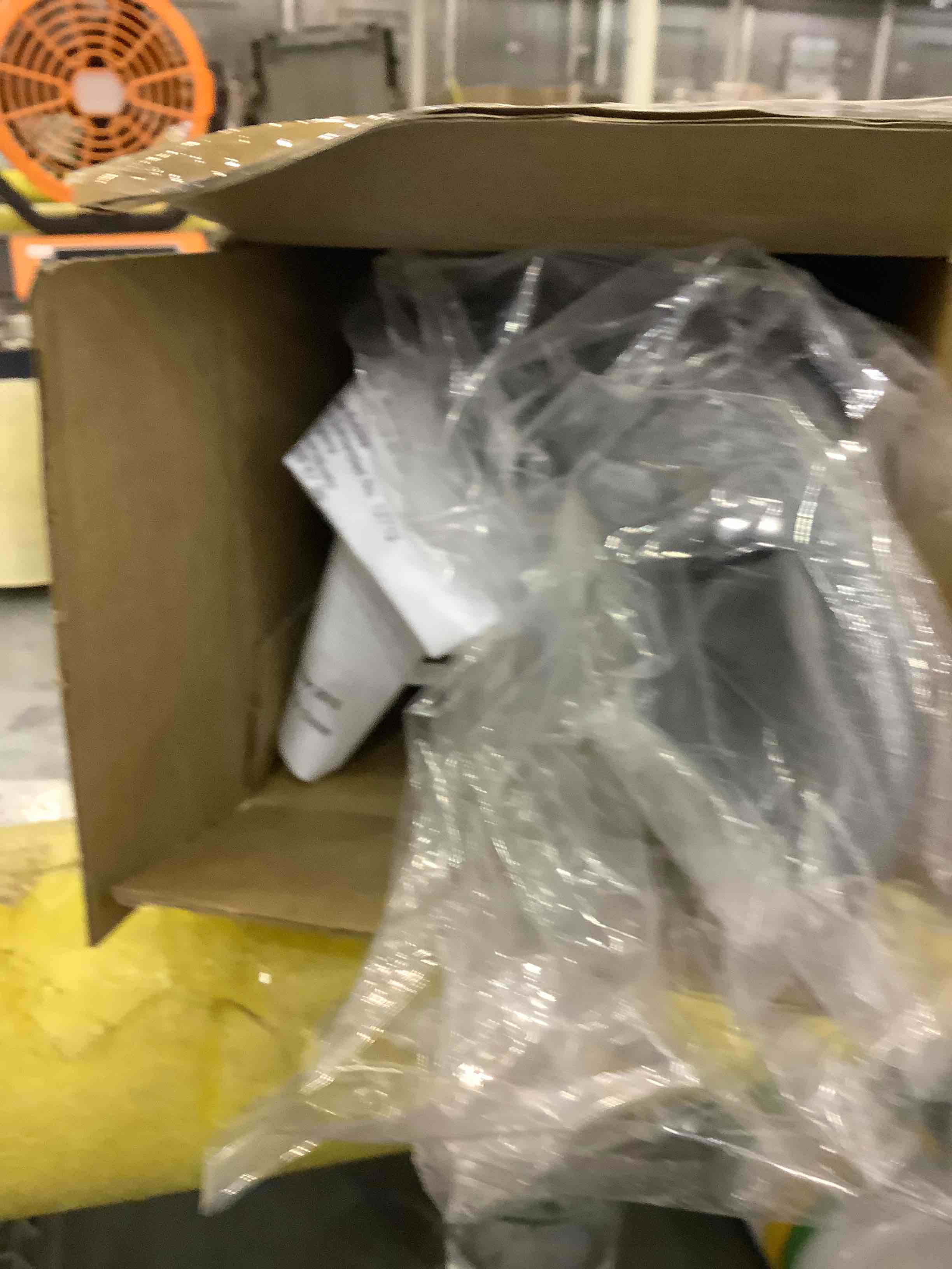 https://s3.amazonaws.com/lotting-images-prod/bidfta/EXS00325610_1689682289131.jpeg