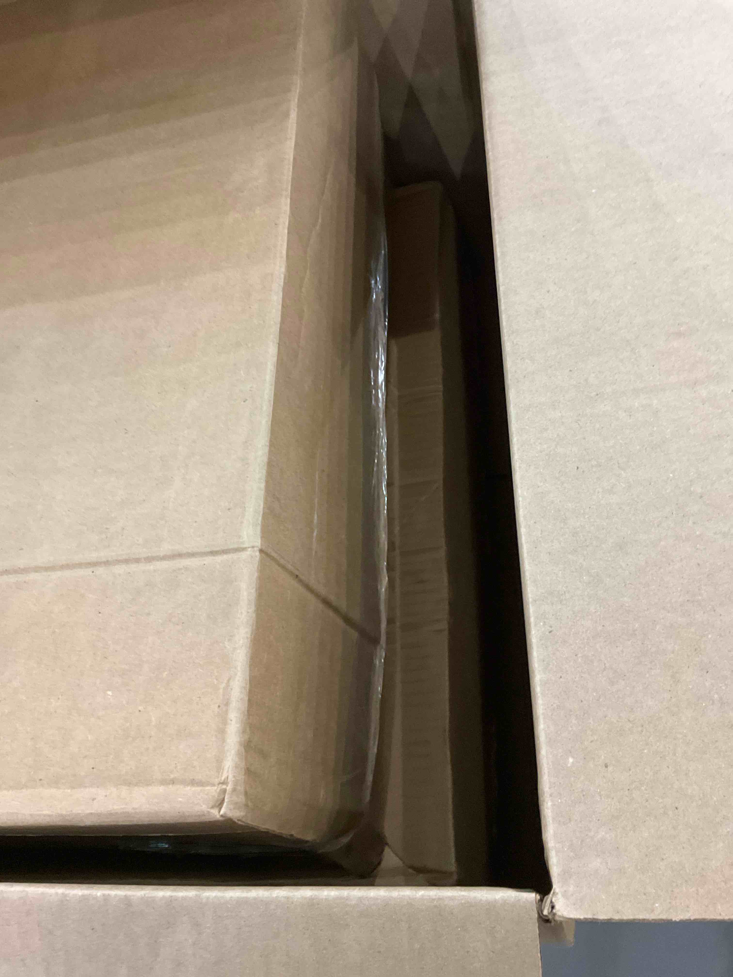 https://s3.amazonaws.com/lotting-images-prod/bidfta/EXS00325771_1690543957531.jpeg