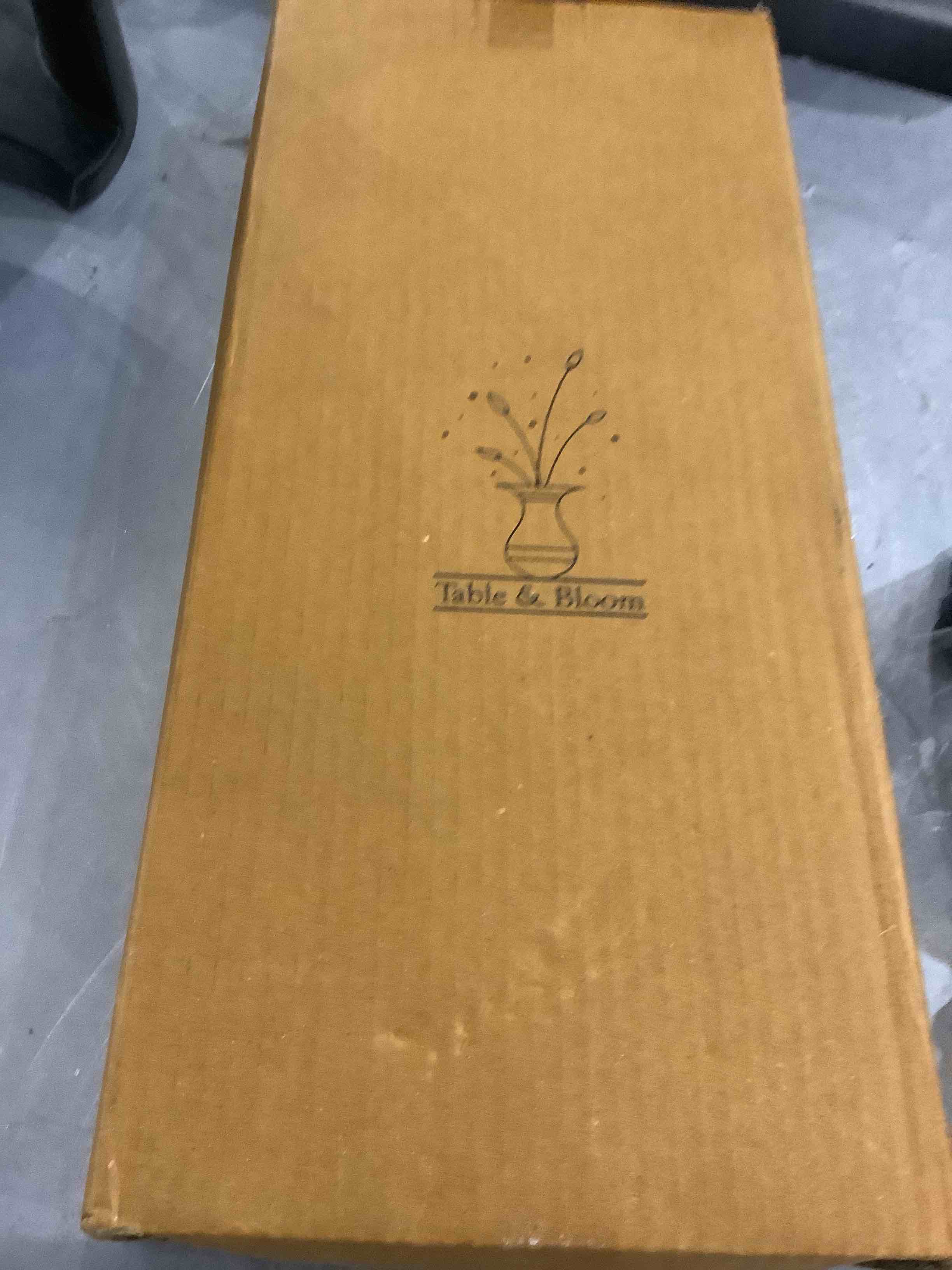 https://s3.amazonaws.com/lotting-images-prod/bidfta/EXS00326269_1688730436999.jpeg