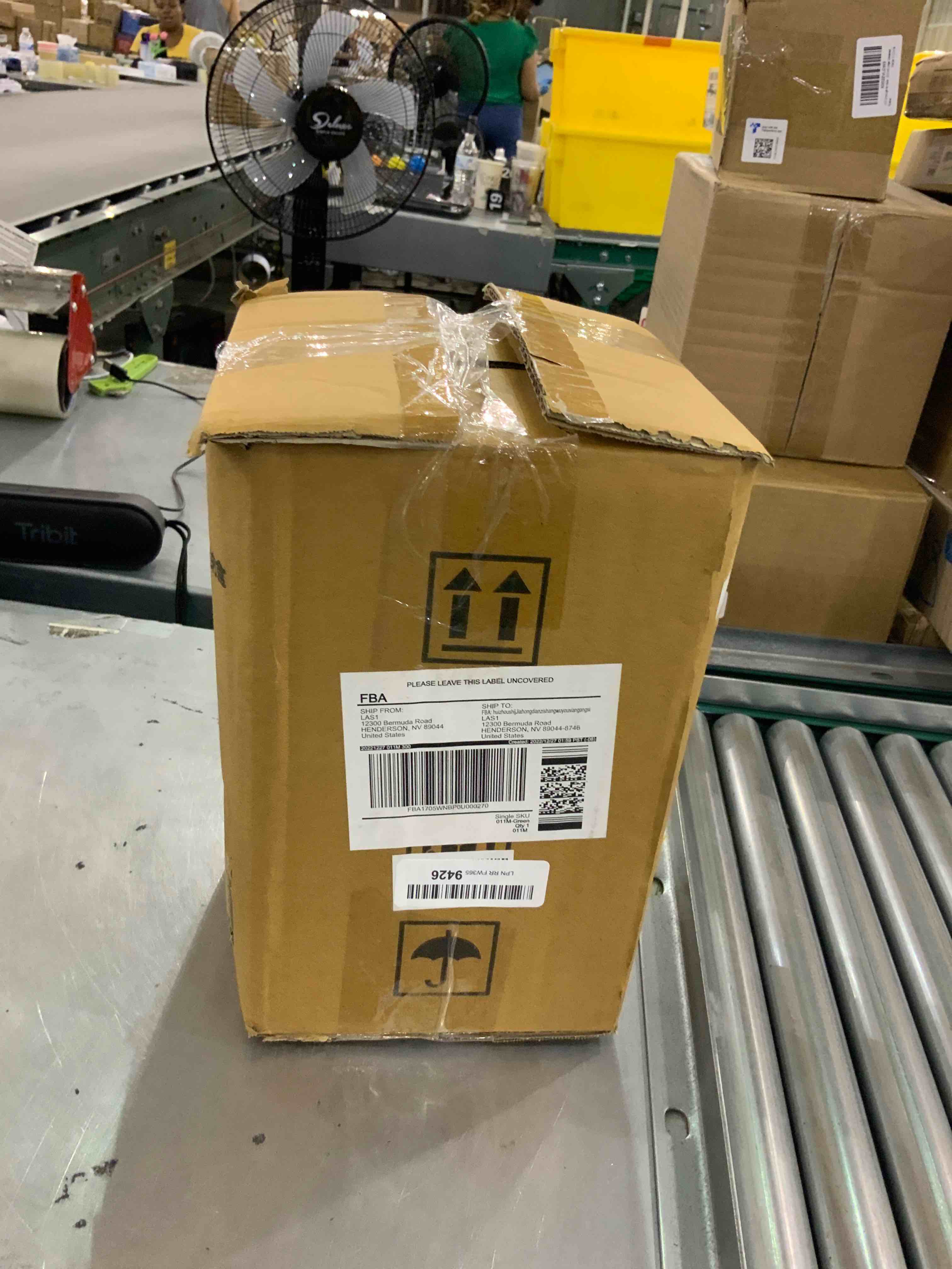 MIUOPUR Makeup Organizer with Drawers, Countertop Organizer for Cosmetics, Ideal for Bathroom and Bedroom Vanity Countertops, Desk Storage Holder for Lipstick, Brushes, Nail Polish and Jewelry -Green.