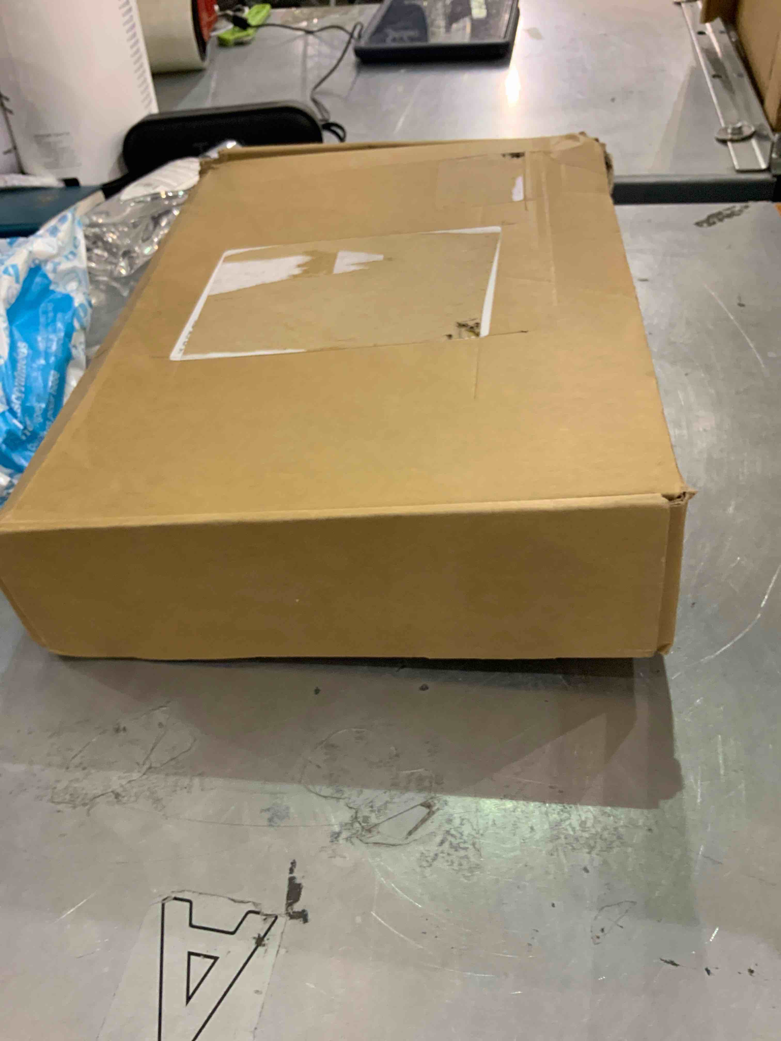 https://s3.amazonaws.com/lotting-images-prod/bidfta/EXS00326712_1688560952729.jpeg