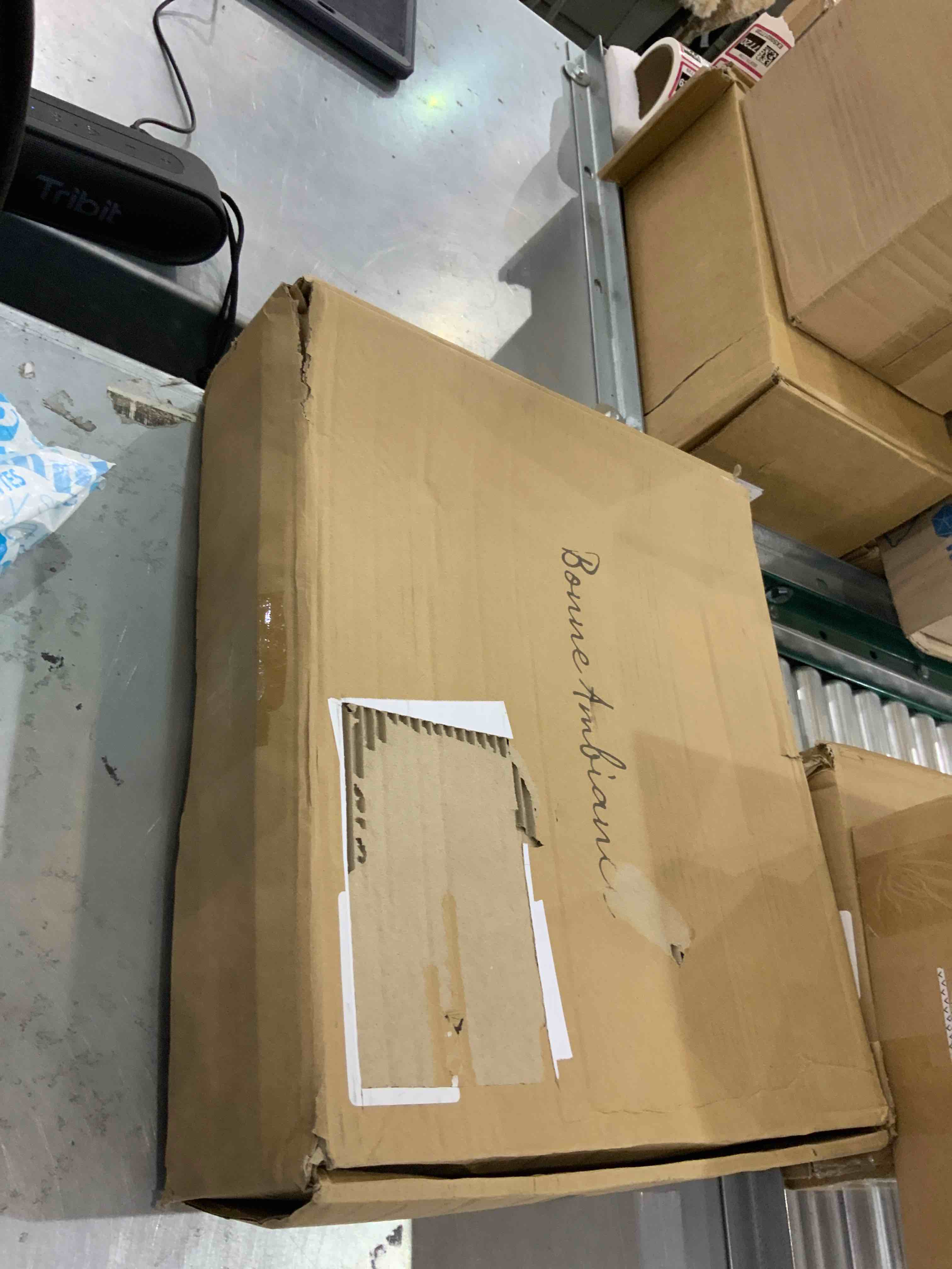 https://s3.amazonaws.com/lotting-images-prod/bidfta/EXS00326739_1688563945324.jpeg