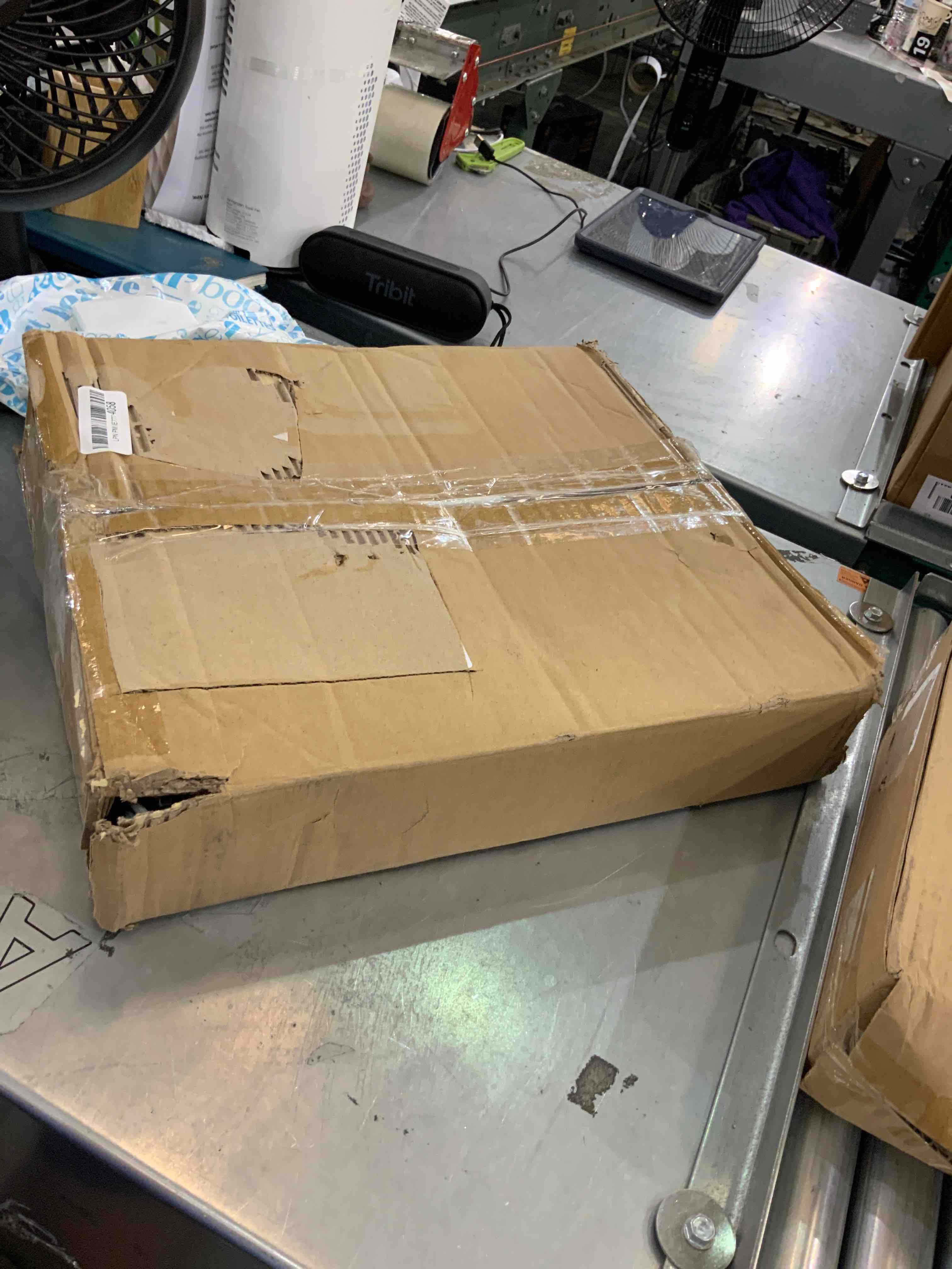 https://s3.amazonaws.com/lotting-images-prod/bidfta/EXS00326749_1688565446918.jpeg