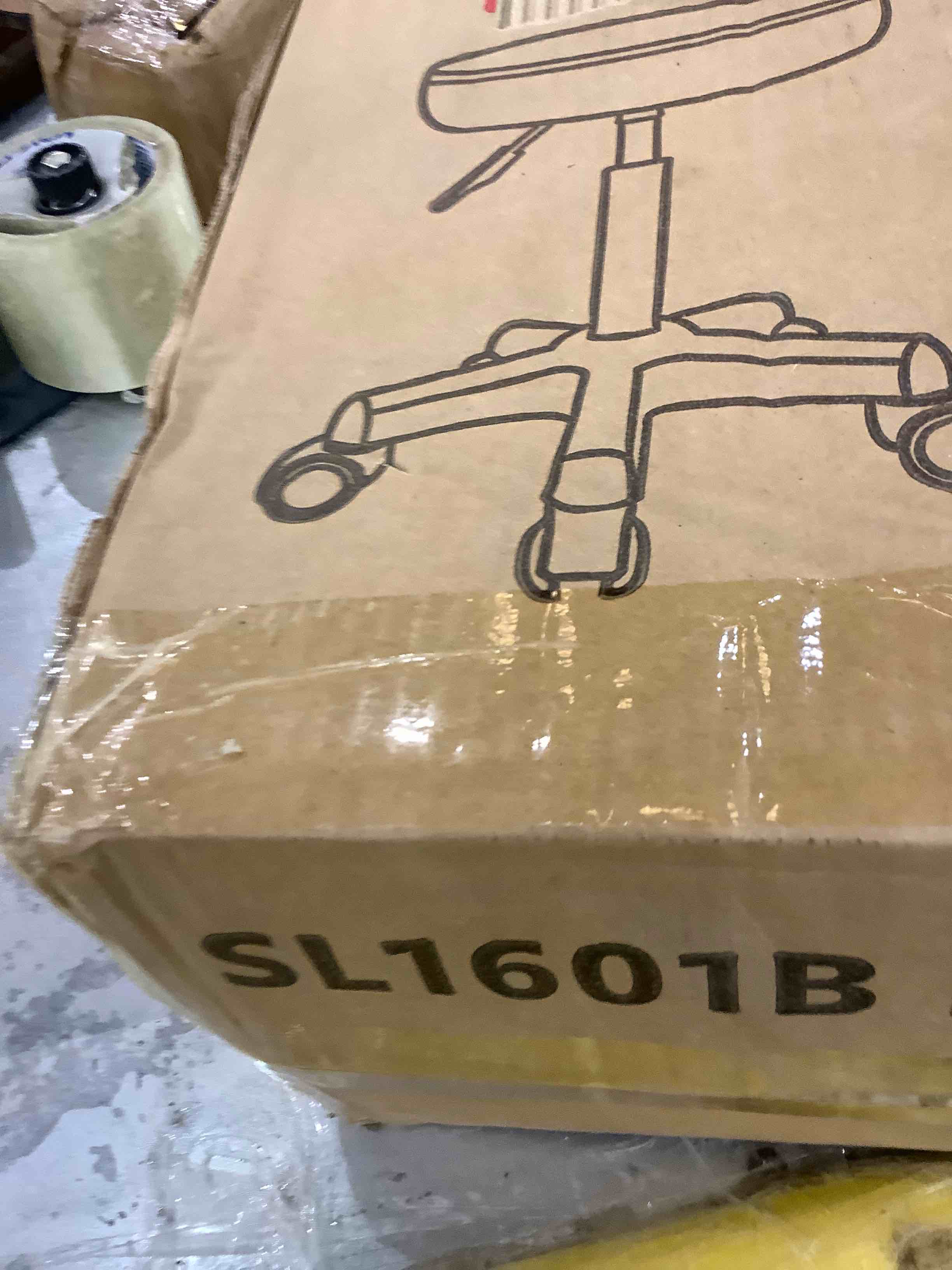 https://s3.amazonaws.com/lotting-images-prod/bidfta/EXS00327296_1689347072854.jpeg