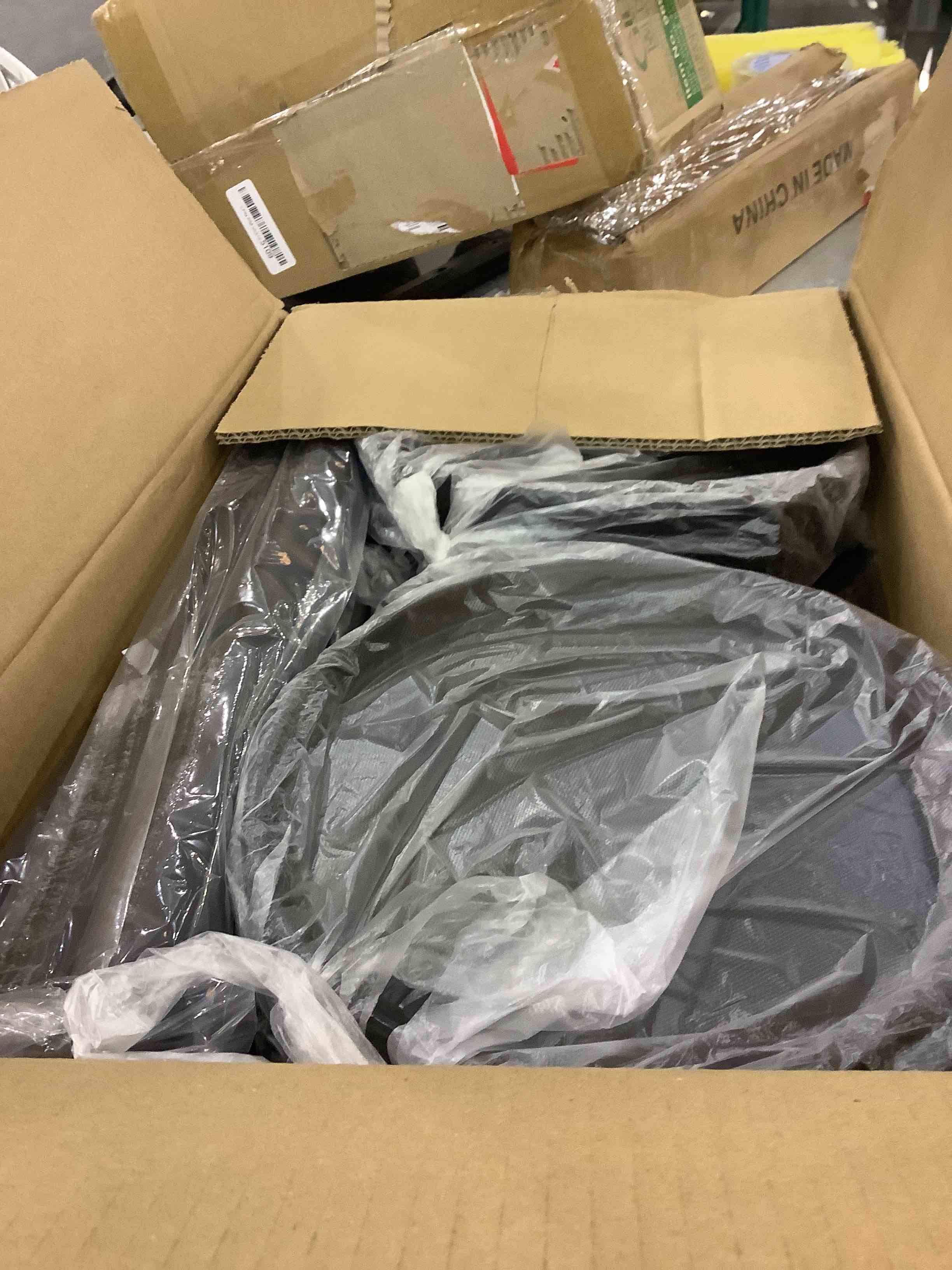 https://s3.amazonaws.com/lotting-images-prod/bidfta/EXS00327298_1689347384902.jpeg