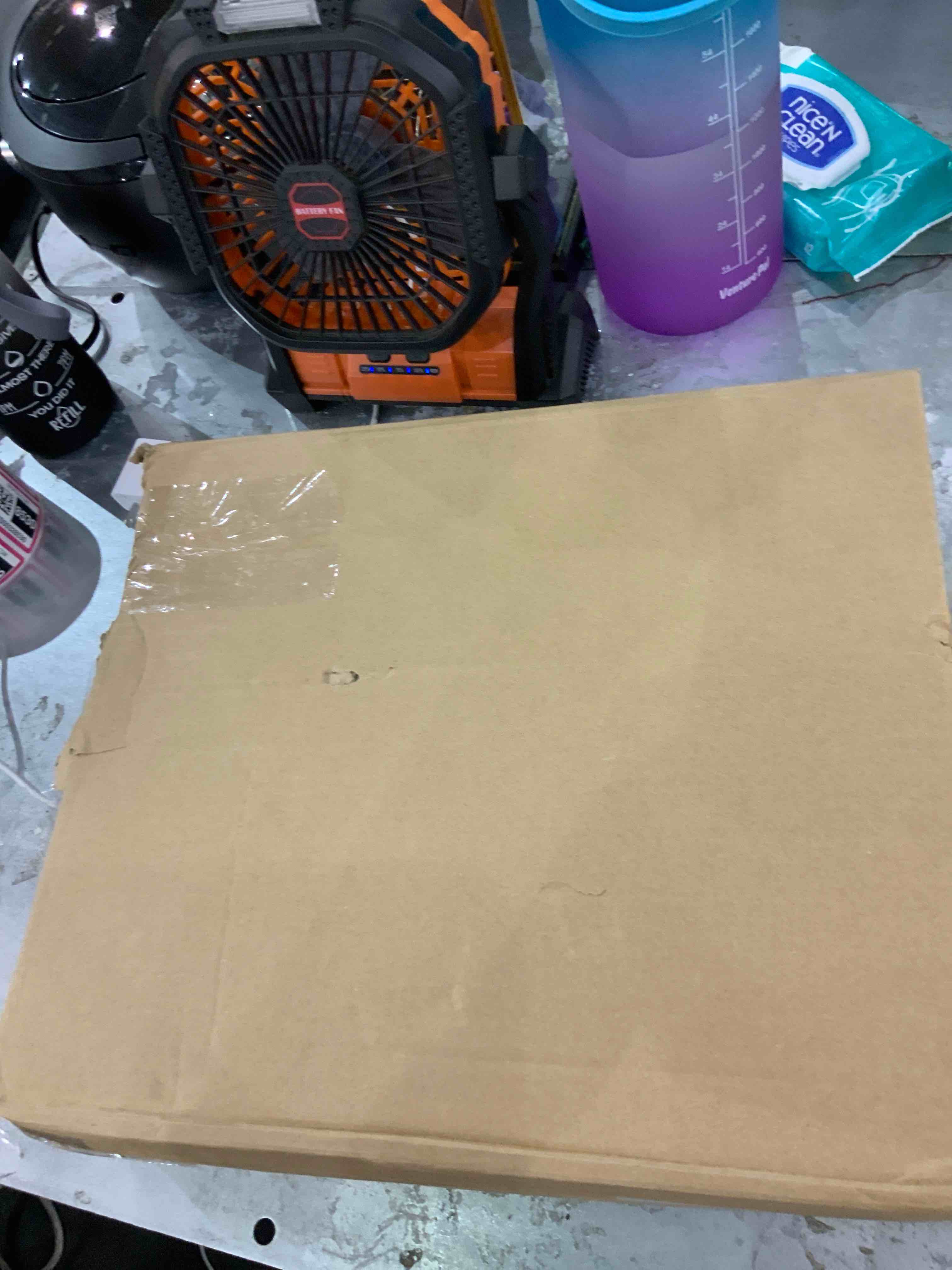 https://s3.amazonaws.com/lotting-images-prod/bidfta/EXS00328527_1688123536910.jpeg