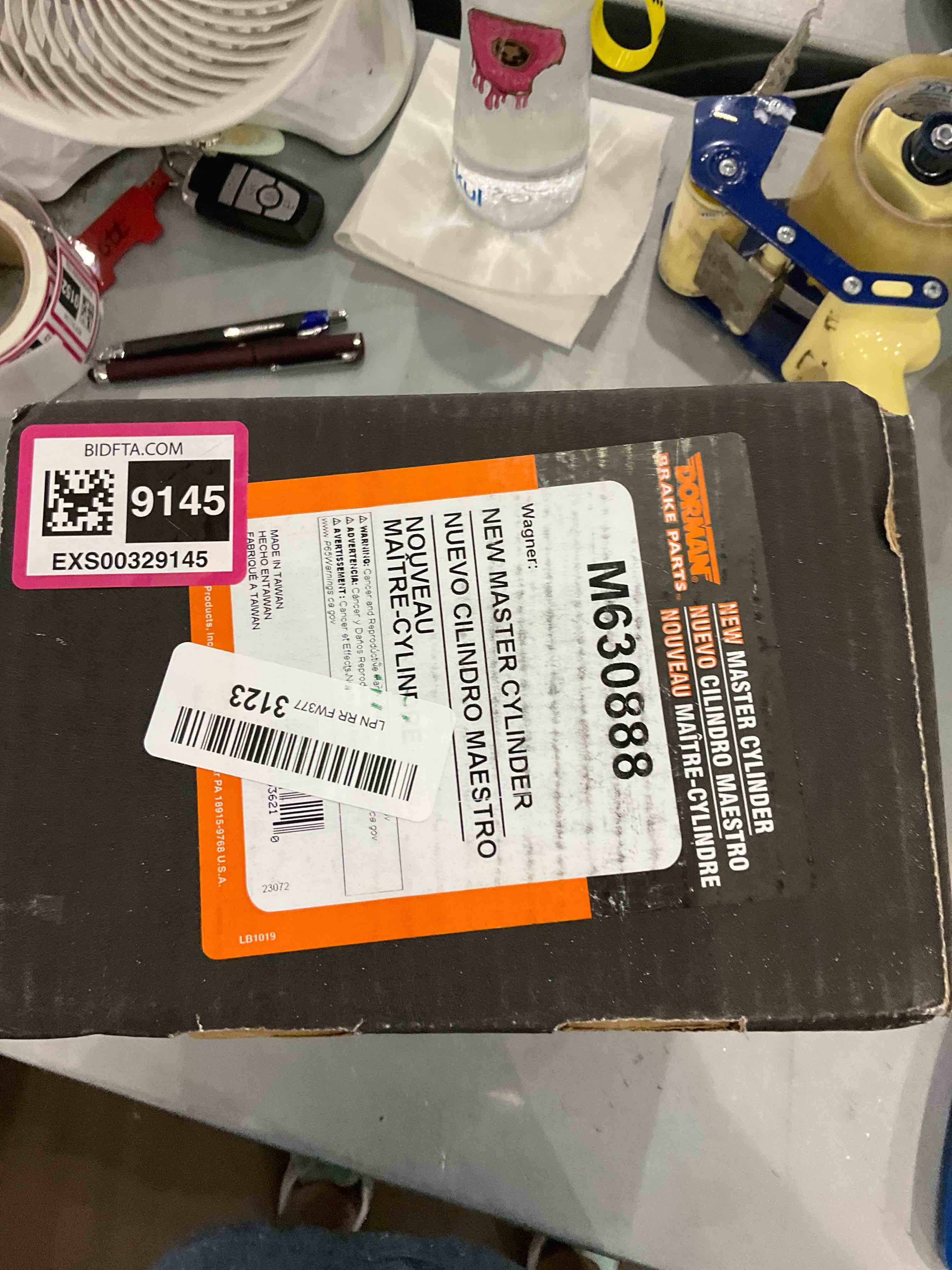 https://s3.amazonaws.com/lotting-images-prod/bidfta/EXS00329145_1688728452796.jpeg