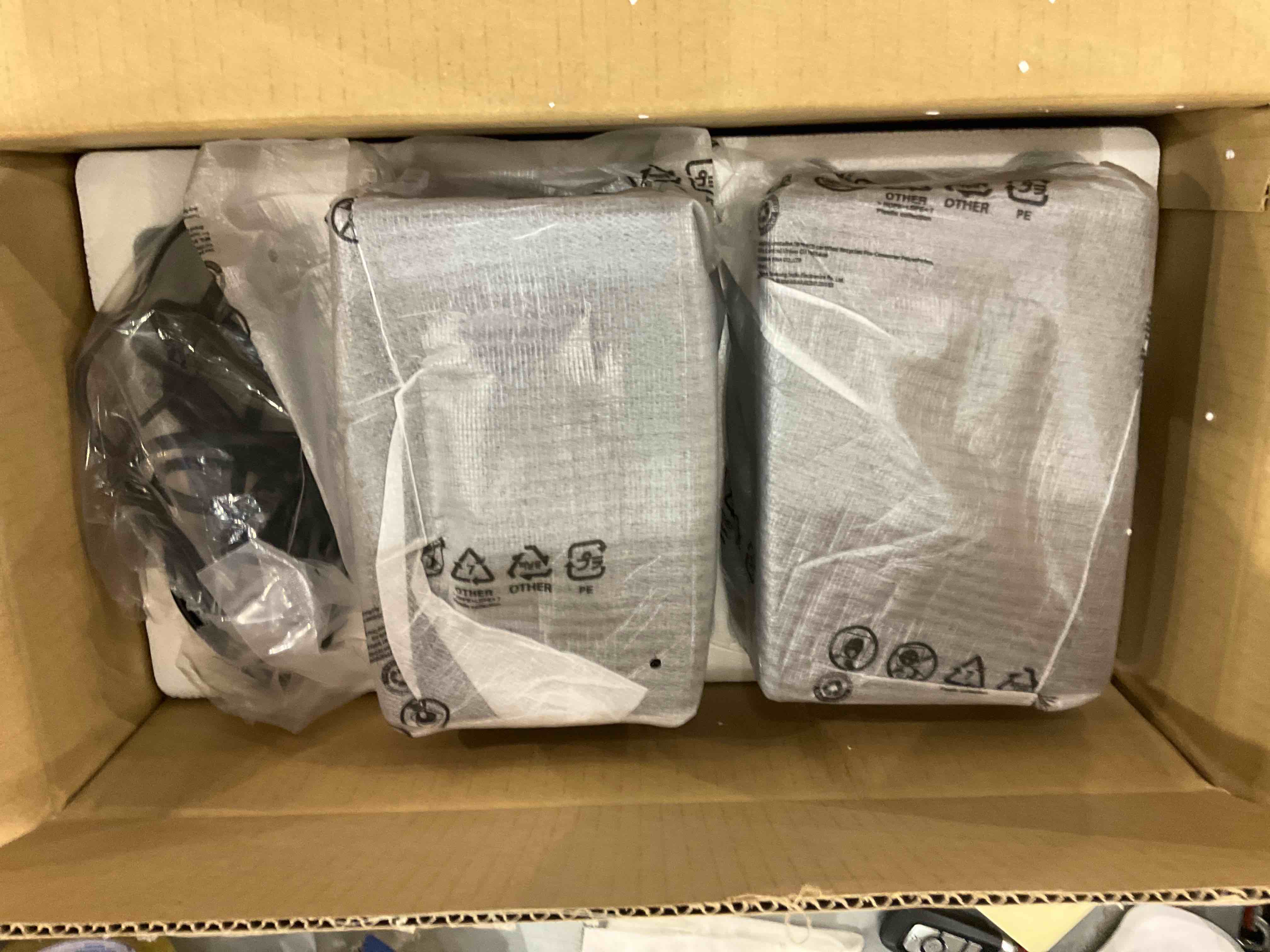 https://s3.amazonaws.com/lotting-images-prod/bidfta/EXS00329158_1688730237085.jpeg