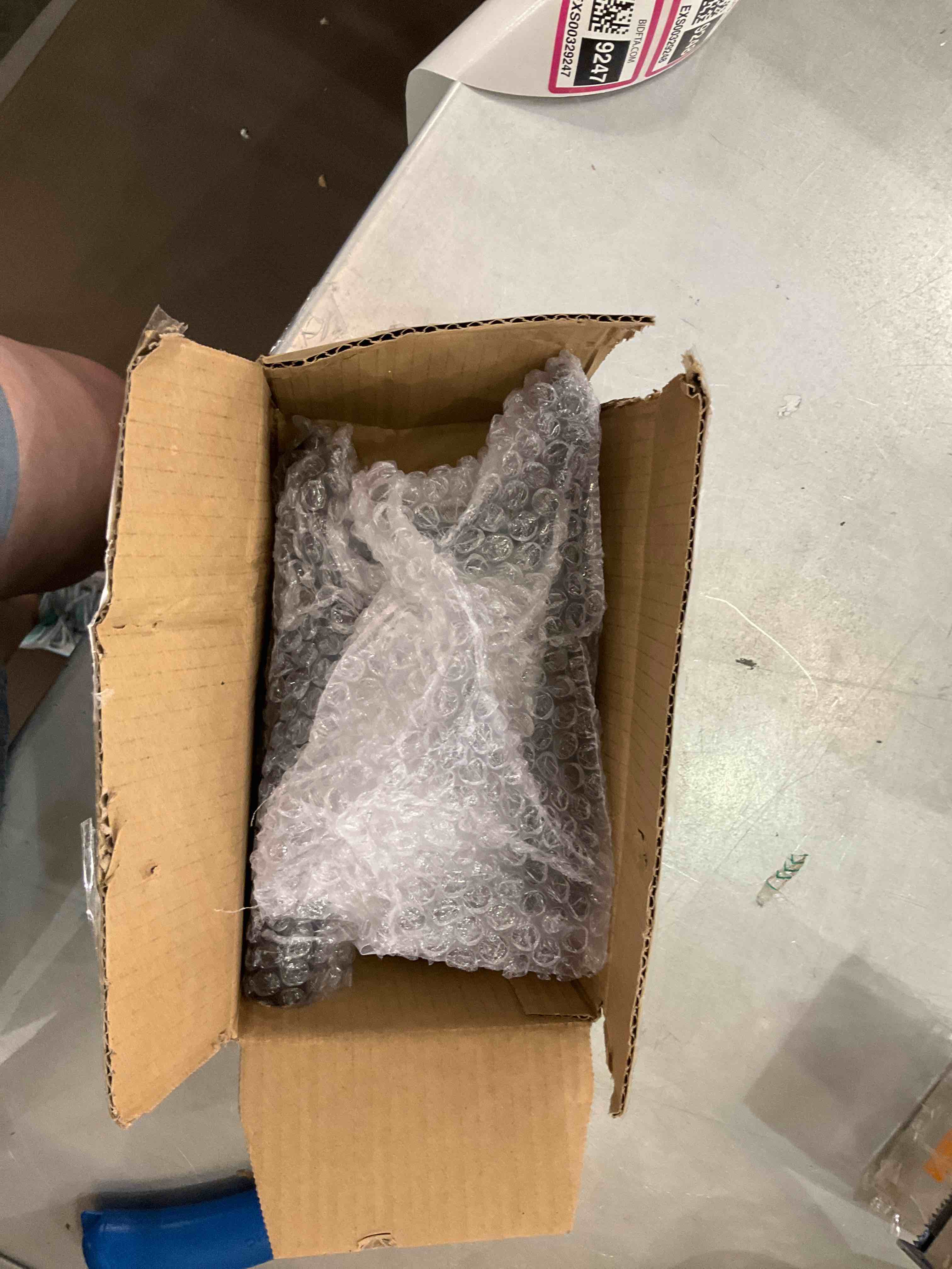 https://s3.amazonaws.com/lotting-images-prod/bidfta/EXS00329246_1688744857789.jpeg