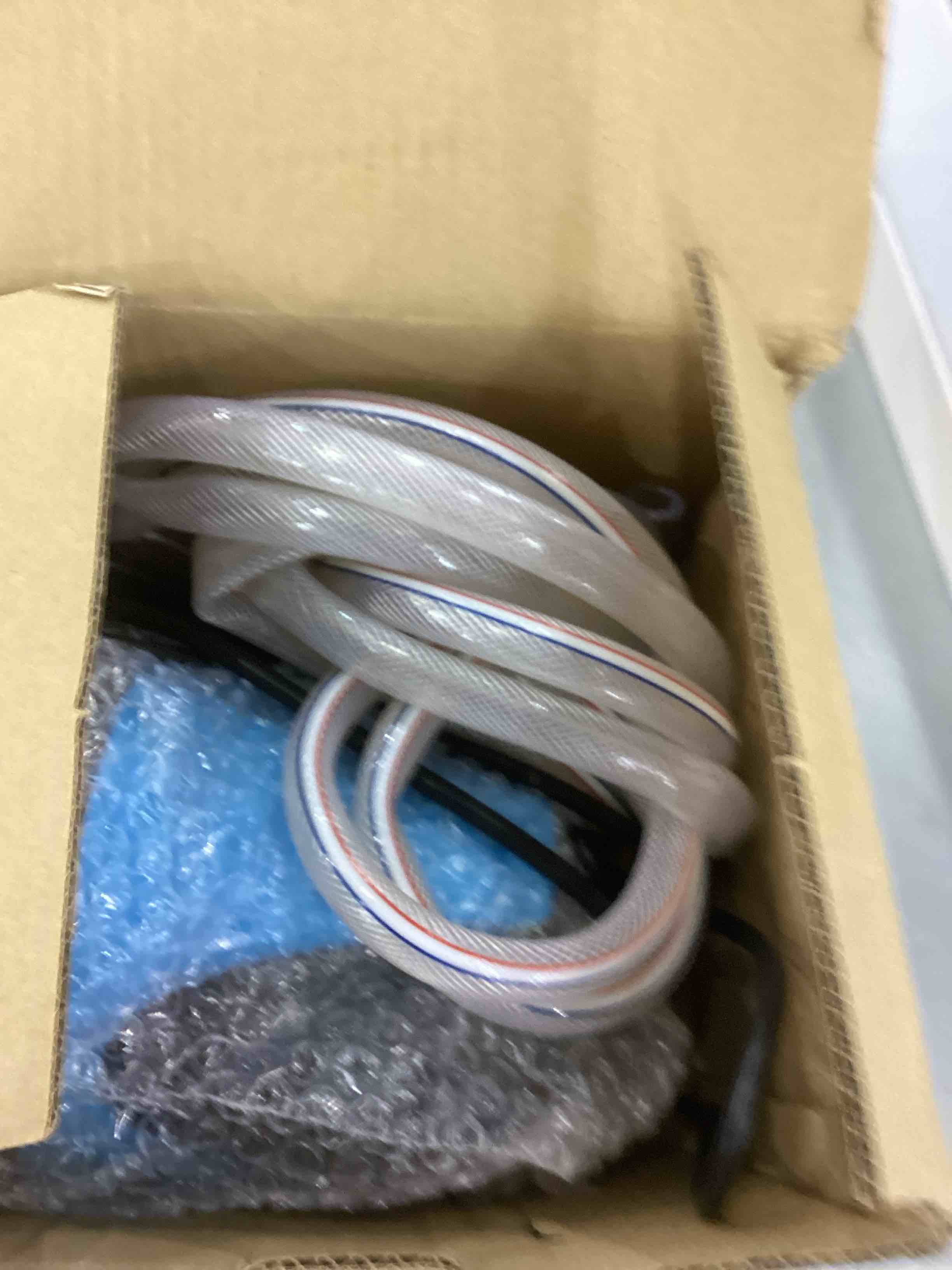 https://s3.amazonaws.com/lotting-images-prod/bidfta/EXS00330021_1689332962451.jpeg