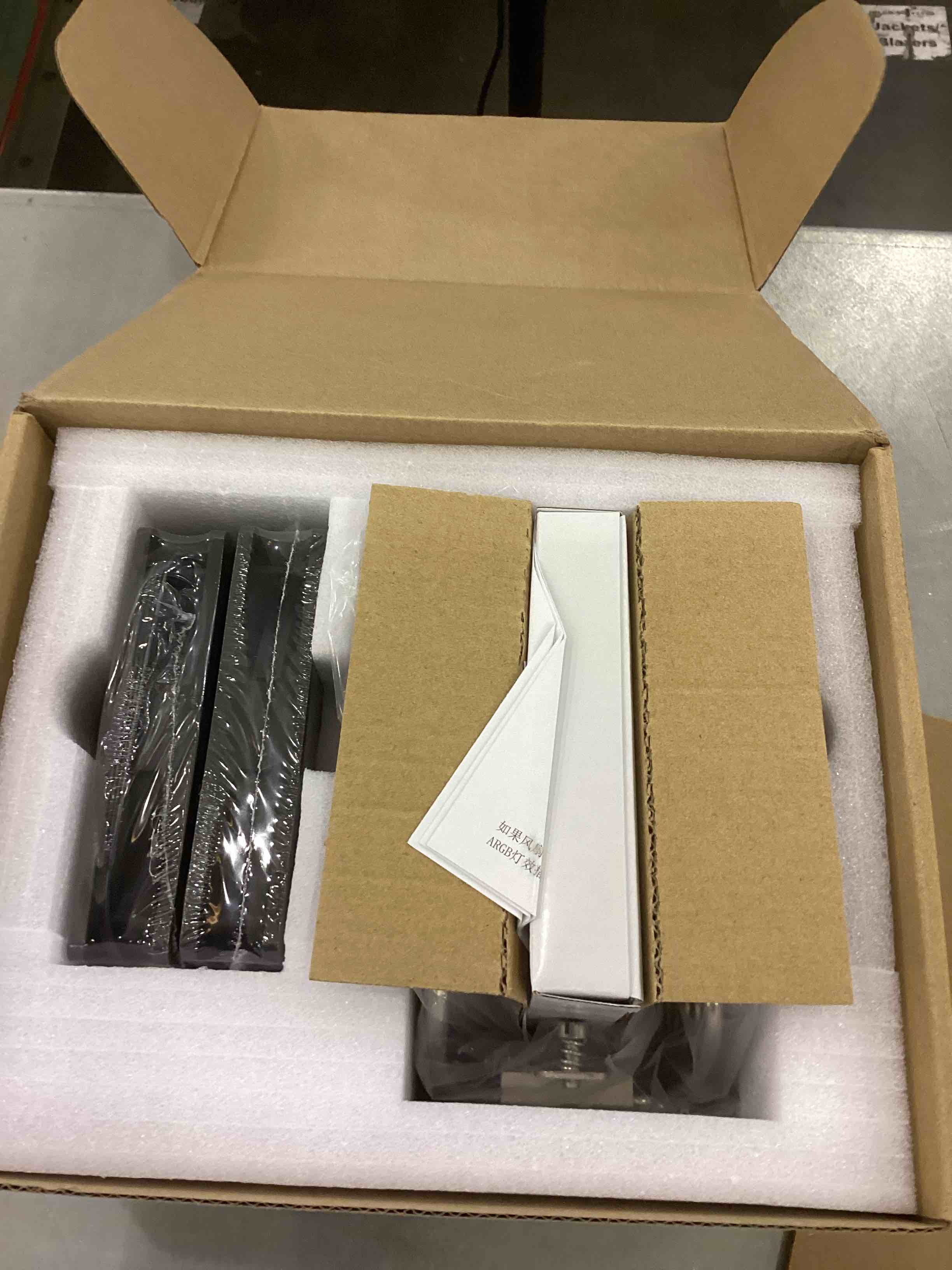https://s3.amazonaws.com/lotting-images-prod/bidfta/EXS00330070_1689341077738.jpeg
