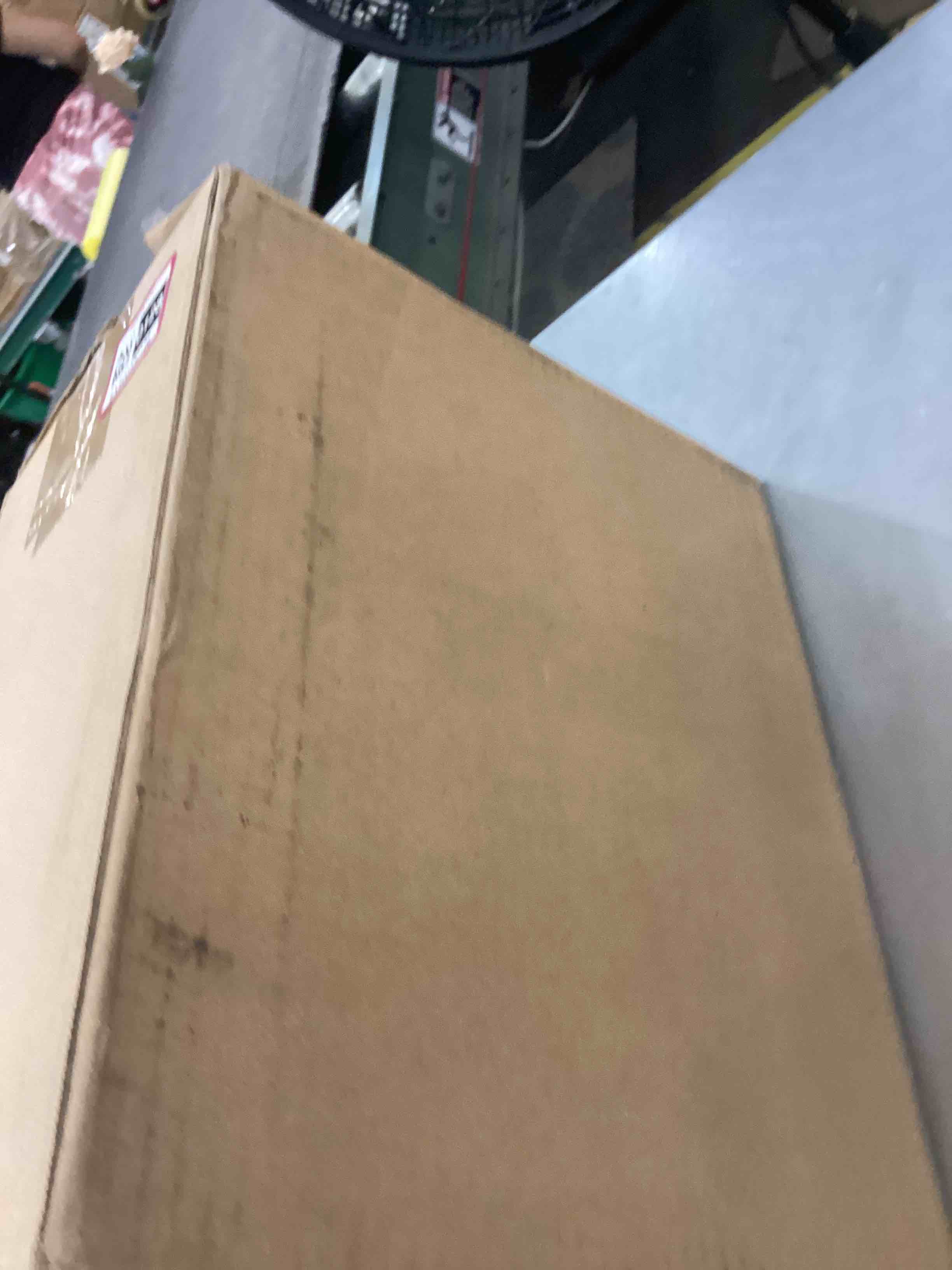 https://s3.amazonaws.com/lotting-images-prod/bidfta/EXS00330128_1689353596455.jpeg