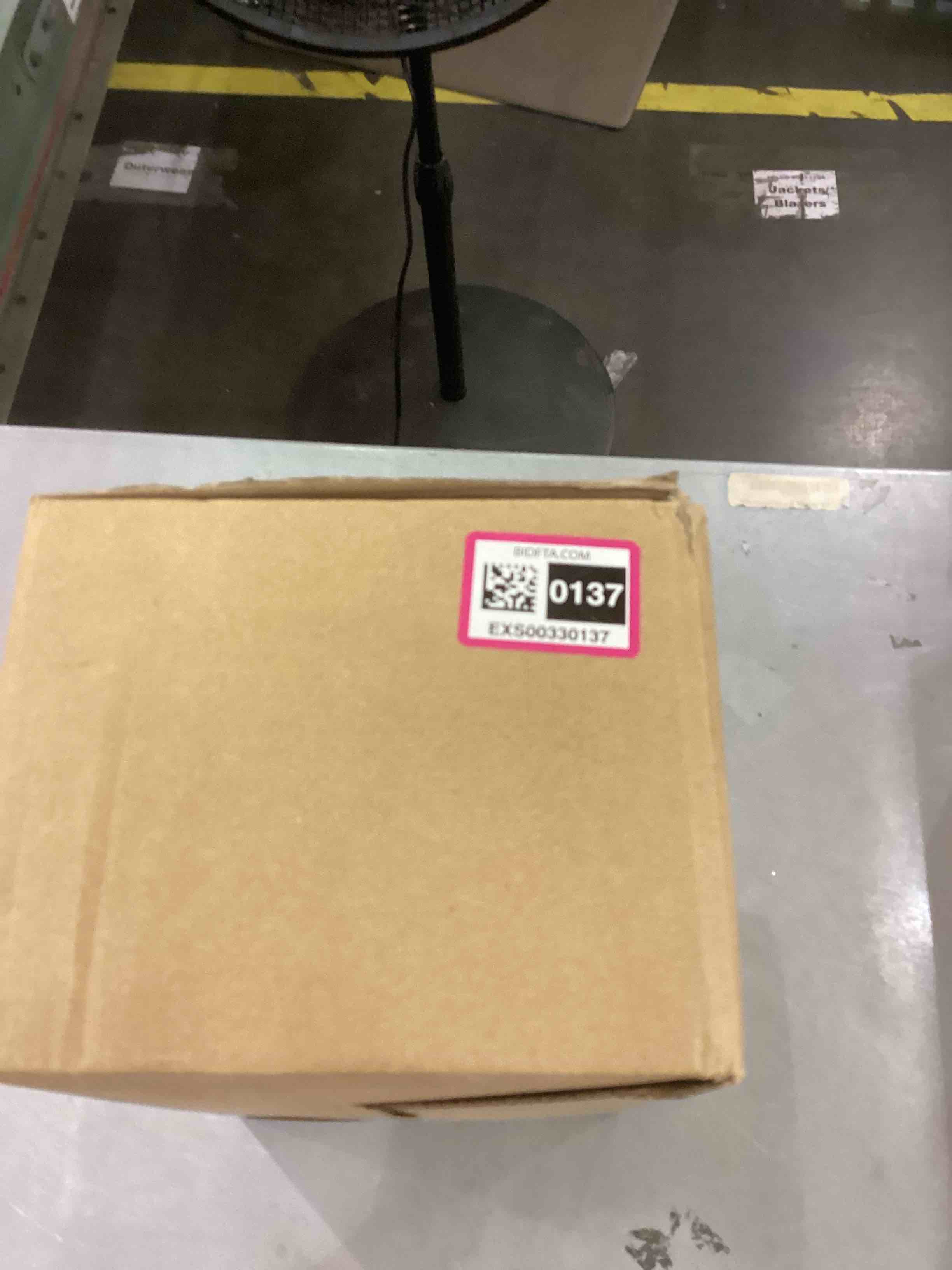 https://s3.amazonaws.com/lotting-images-prod/bidfta/EXS00330137_1689354348660.jpeg