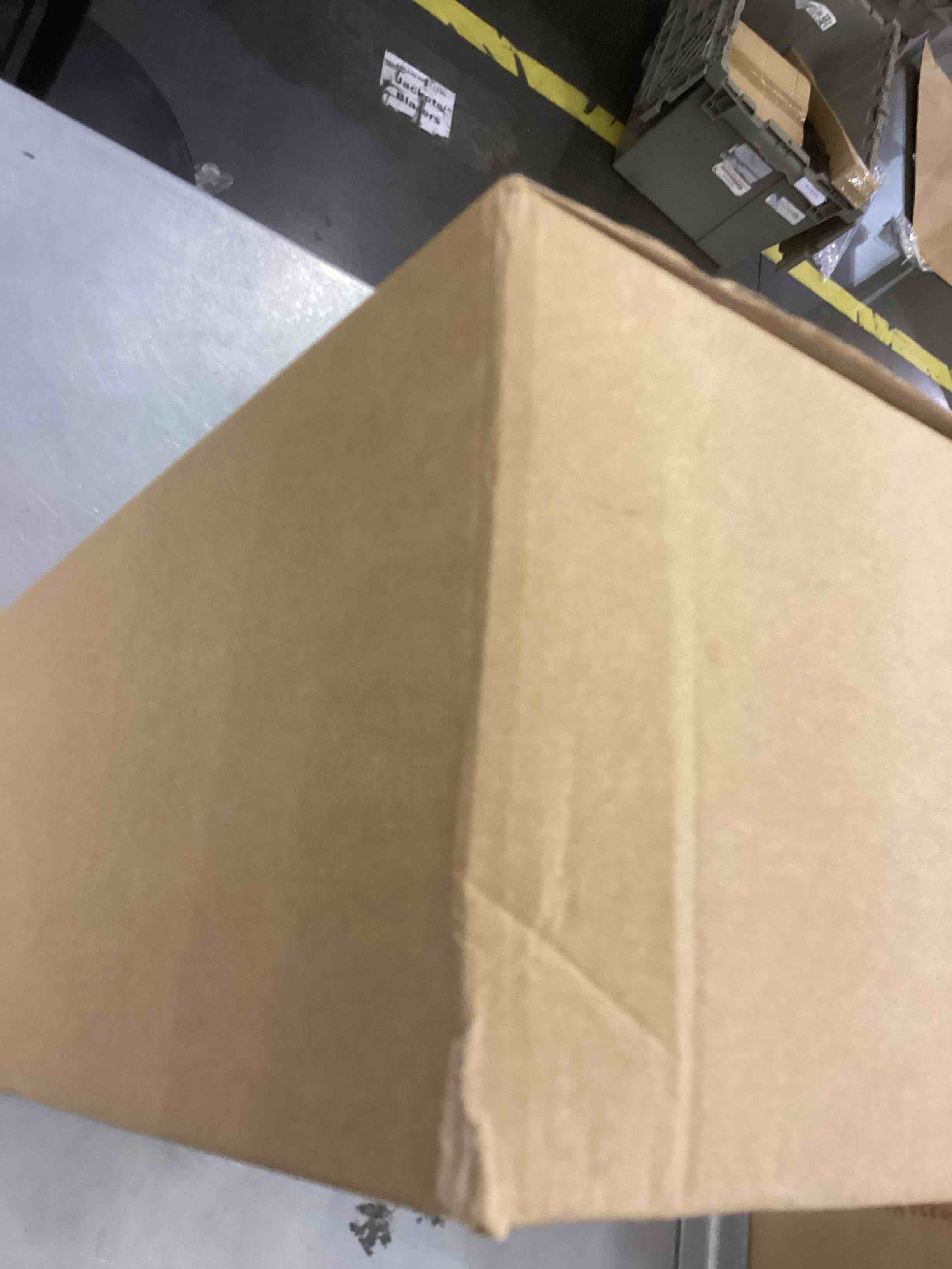 https://s3.amazonaws.com/lotting-images-prod/bidfta/EXS00330137_1689354350010.jpeg