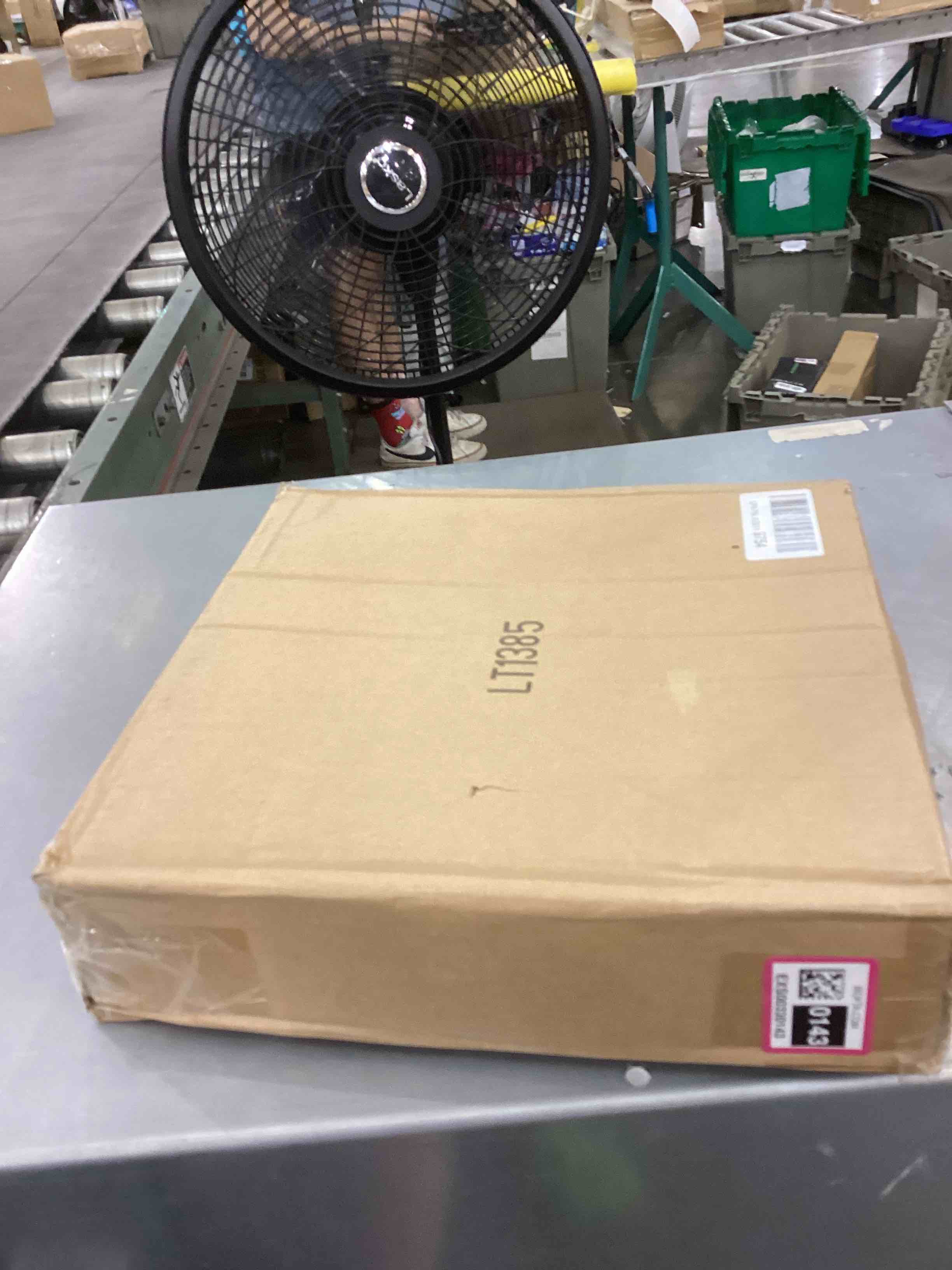 https://s3.amazonaws.com/lotting-images-prod/bidfta/EXS00330143_1689354899463.jpeg