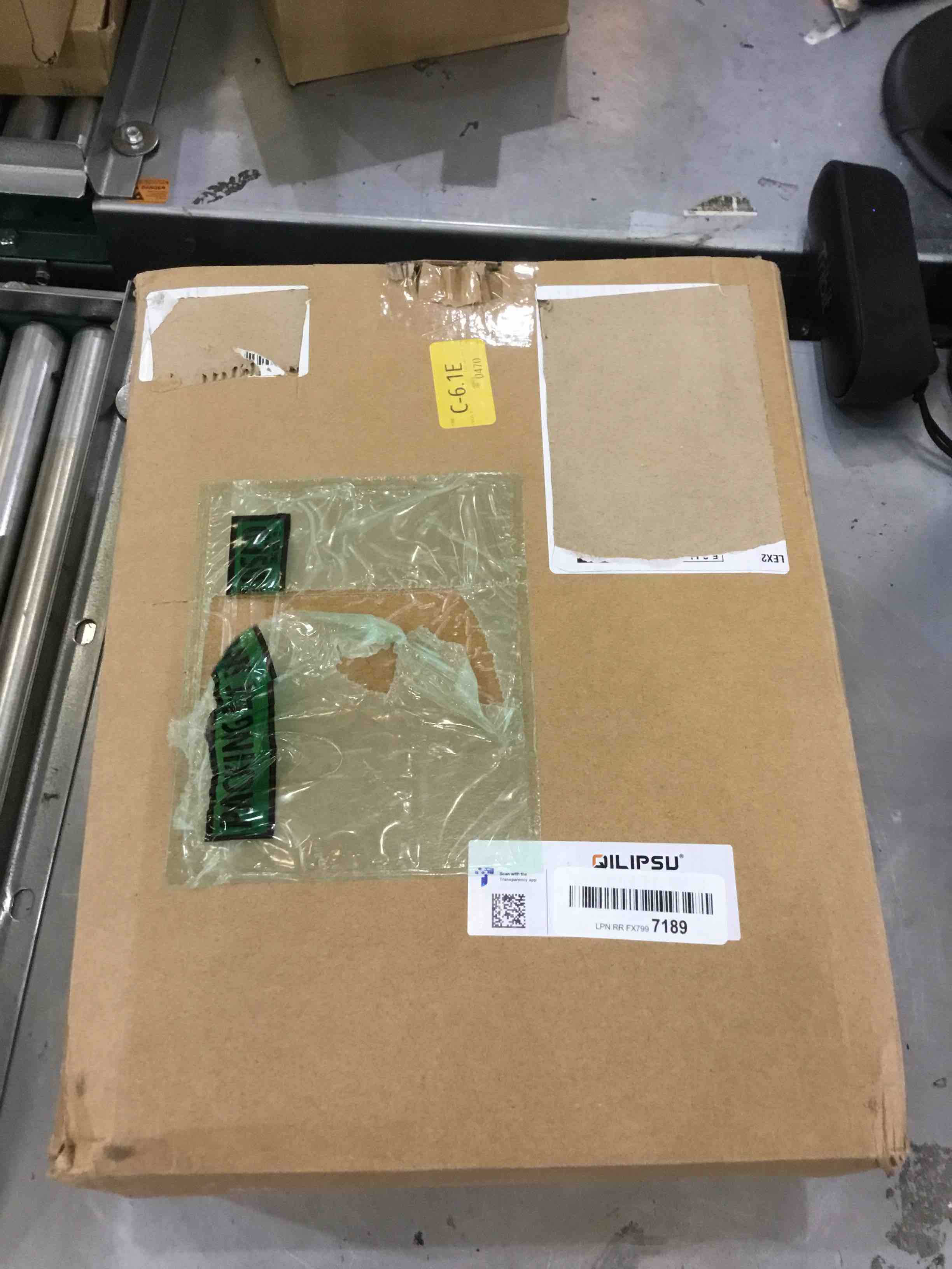 https://s3.amazonaws.com/lotting-images-prod/bidfta/EXS00331017_1689261032777.jpeg