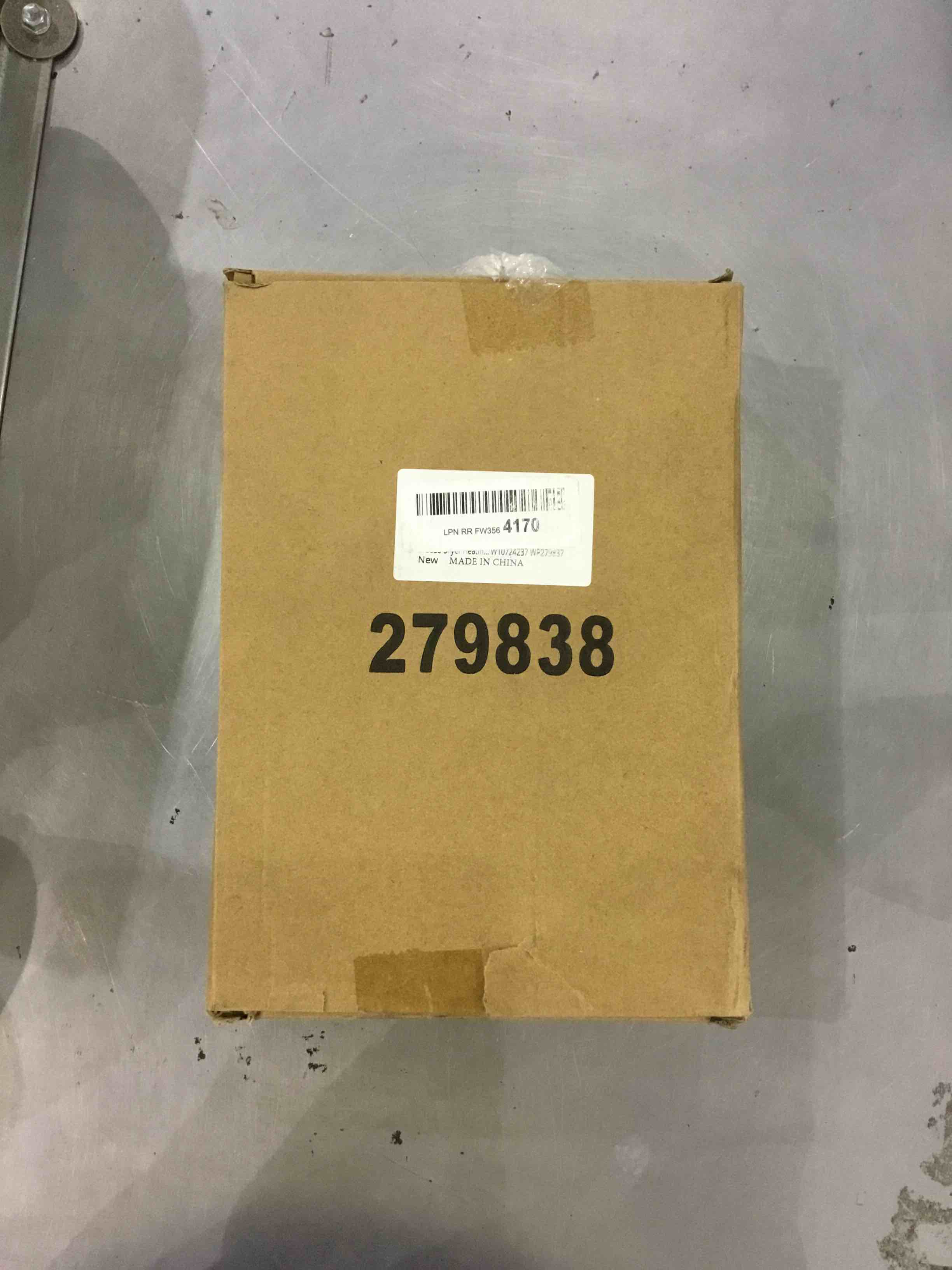 https://s3.amazonaws.com/lotting-images-prod/bidfta/EXS00331130_1689333140269.jpeg