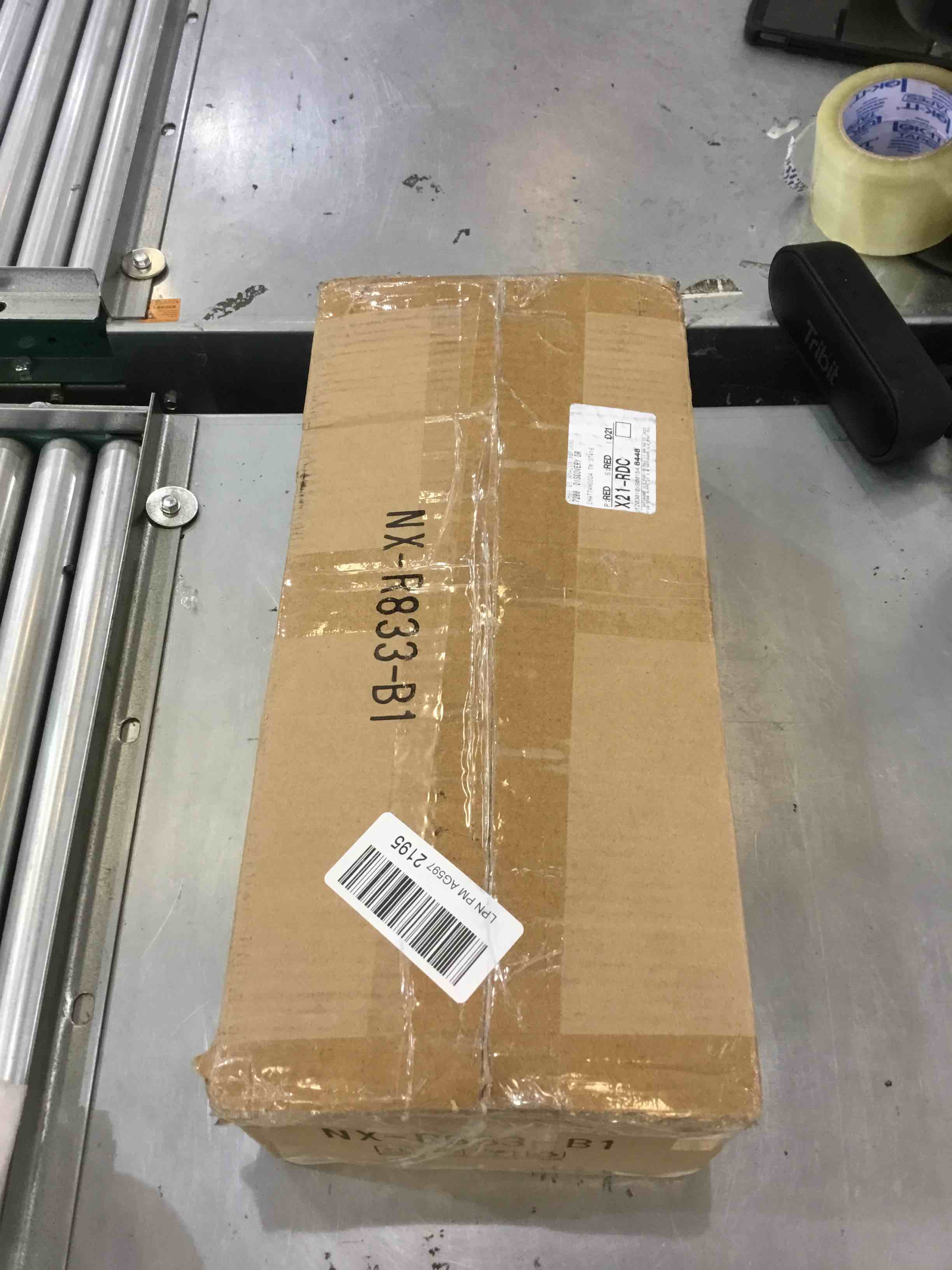 https://s3.amazonaws.com/lotting-images-prod/bidfta/EXS00331329_1689353630310.jpeg