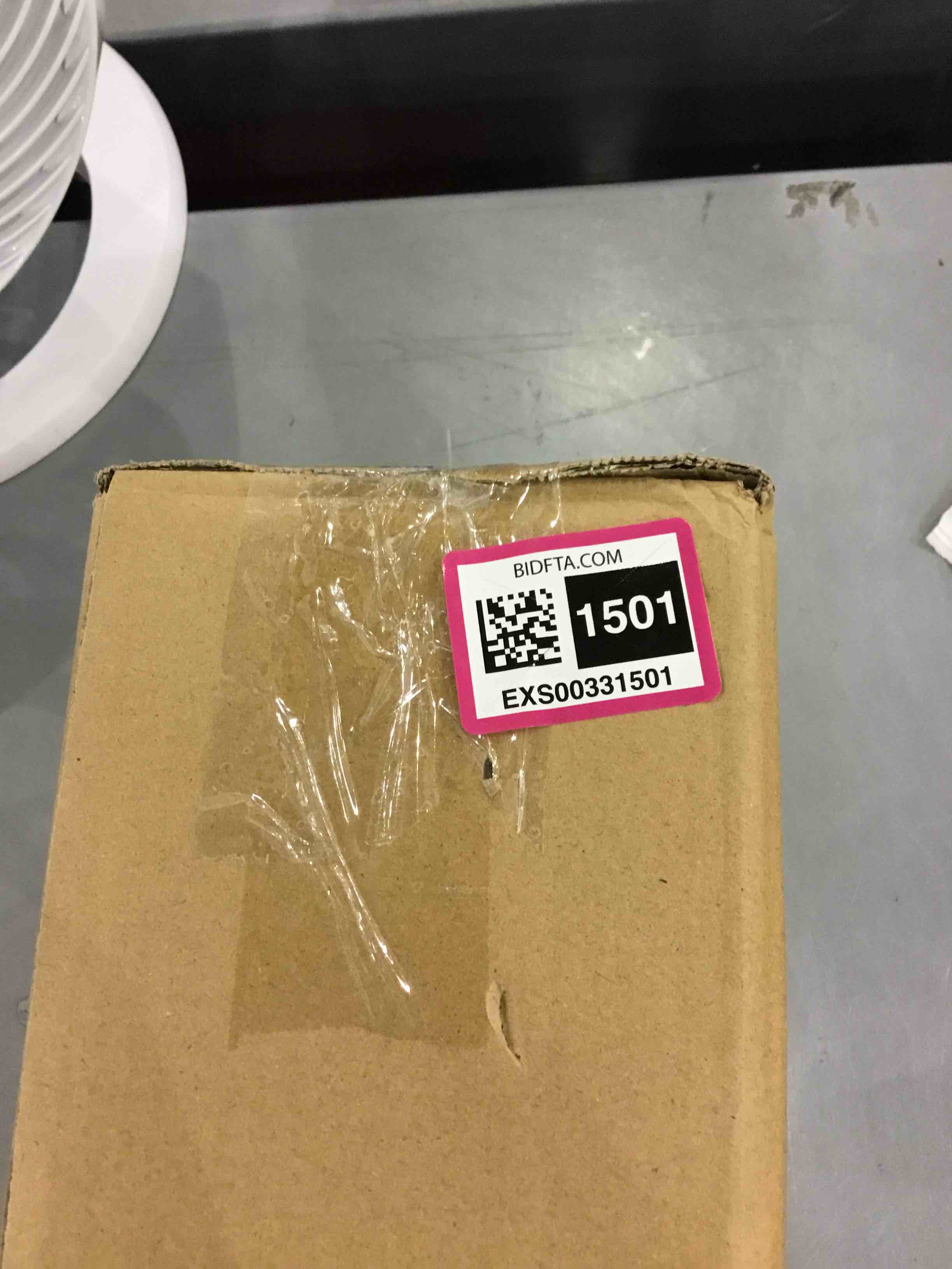 https://s3.amazonaws.com/lotting-images-prod/bidfta/EXS00331501_1689333155284.jpeg