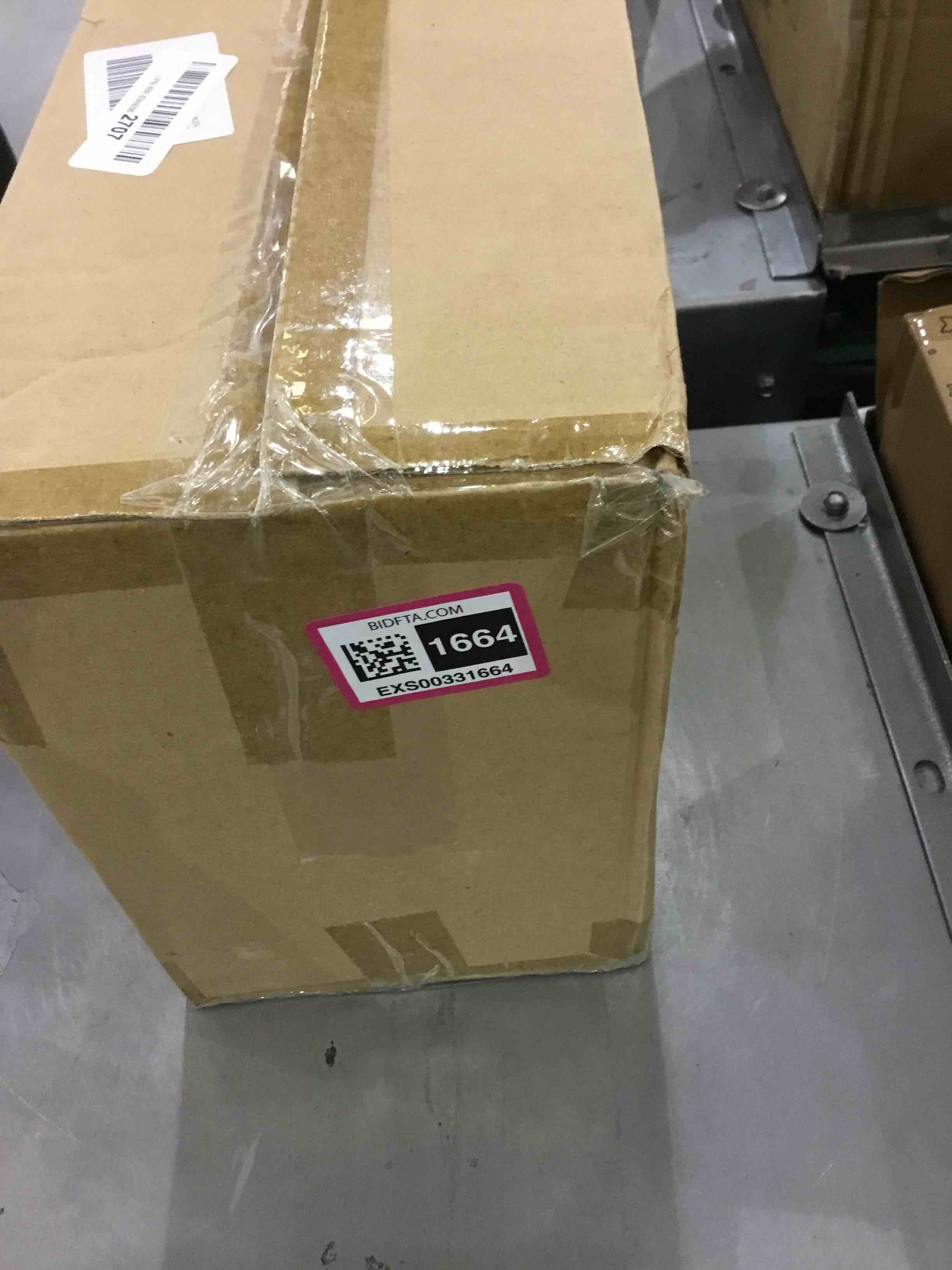 https://s3.amazonaws.com/lotting-images-prod/bidfta/EXS00331664_1689354801198.jpeg
