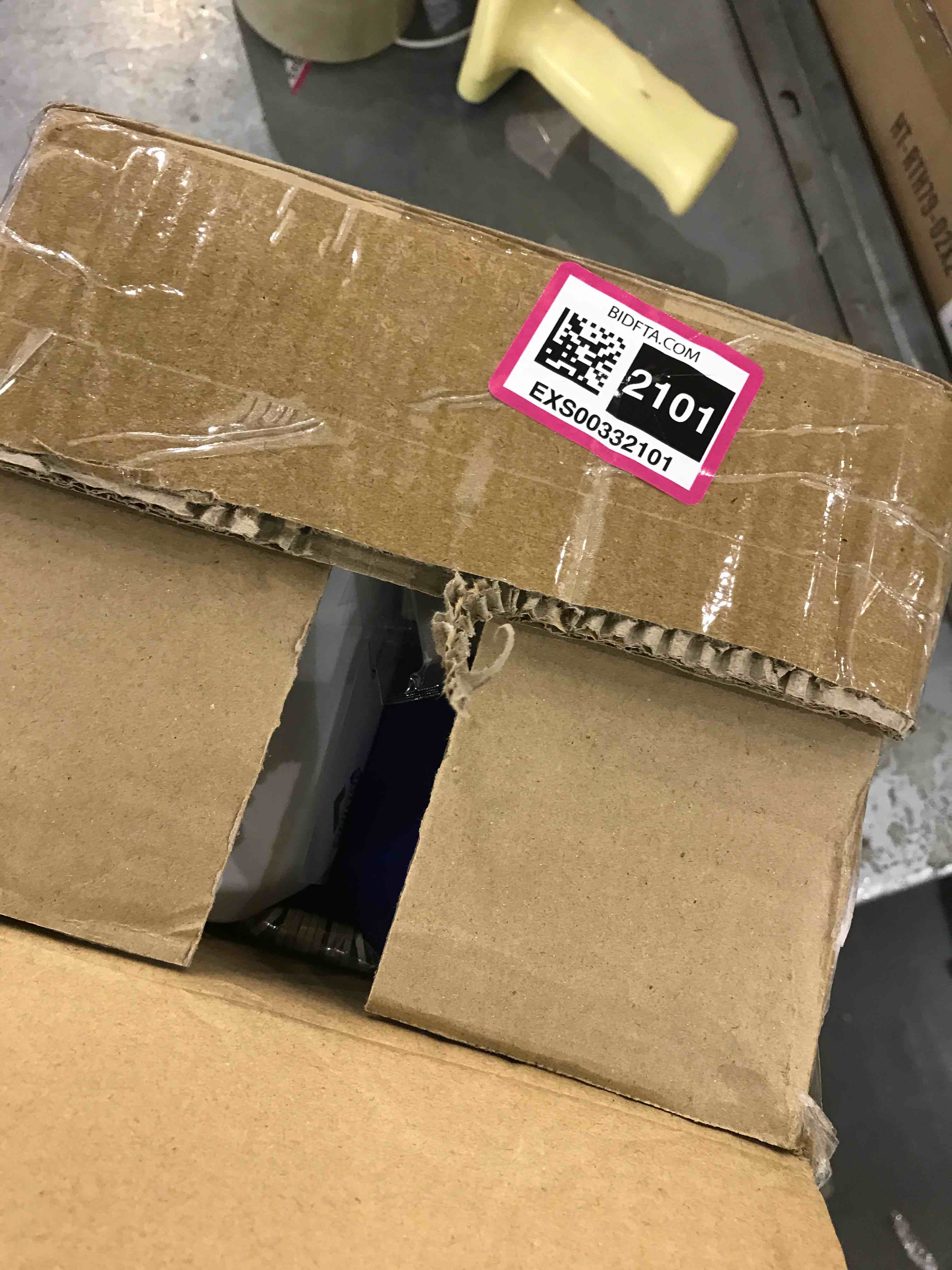 https://s3.amazonaws.com/lotting-images-prod/bidfta/EXS00332101_1689248417998.jpeg