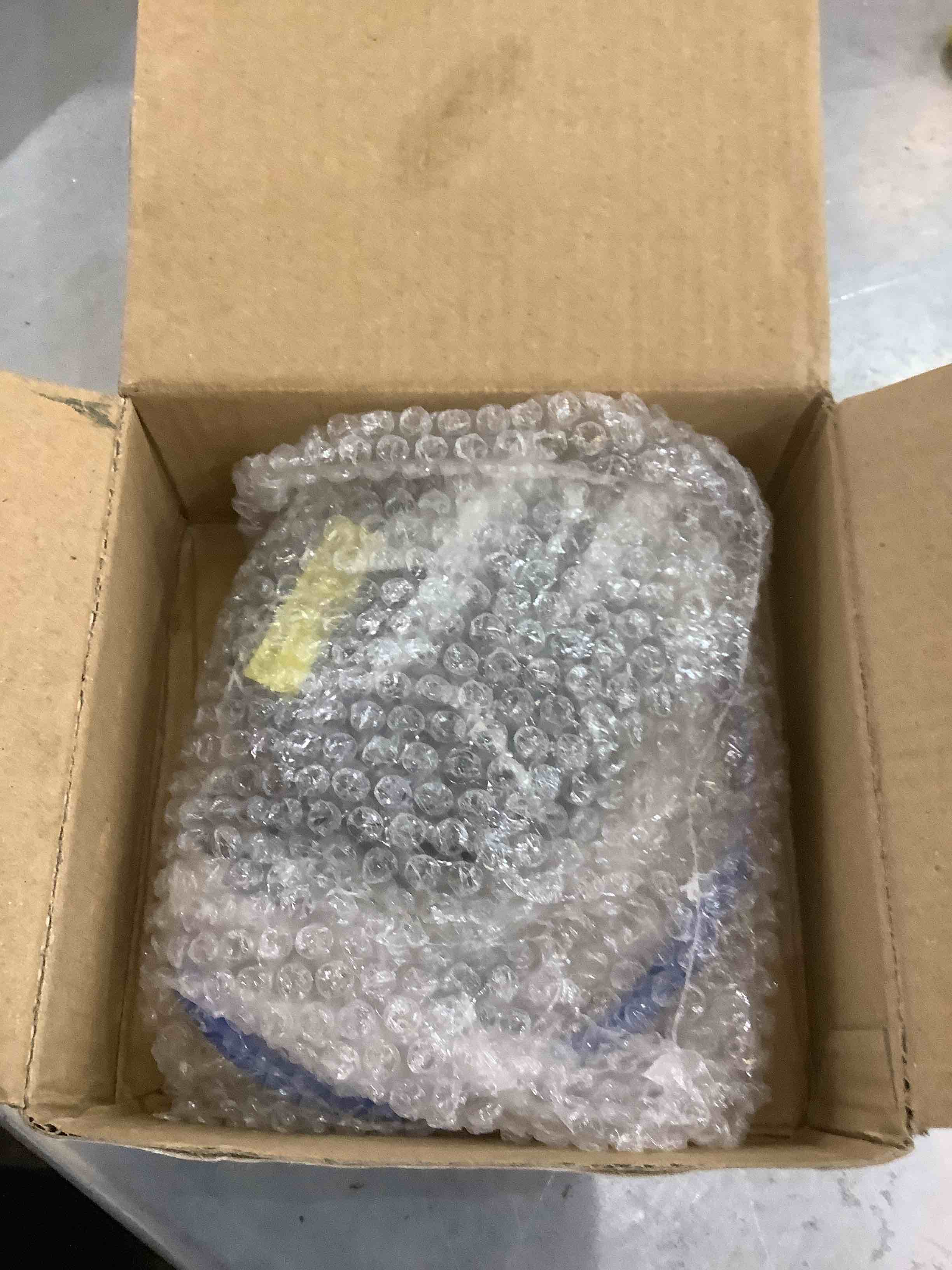 https://s3.amazonaws.com/lotting-images-prod/bidfta/EXS00332571_1689355050535.jpeg