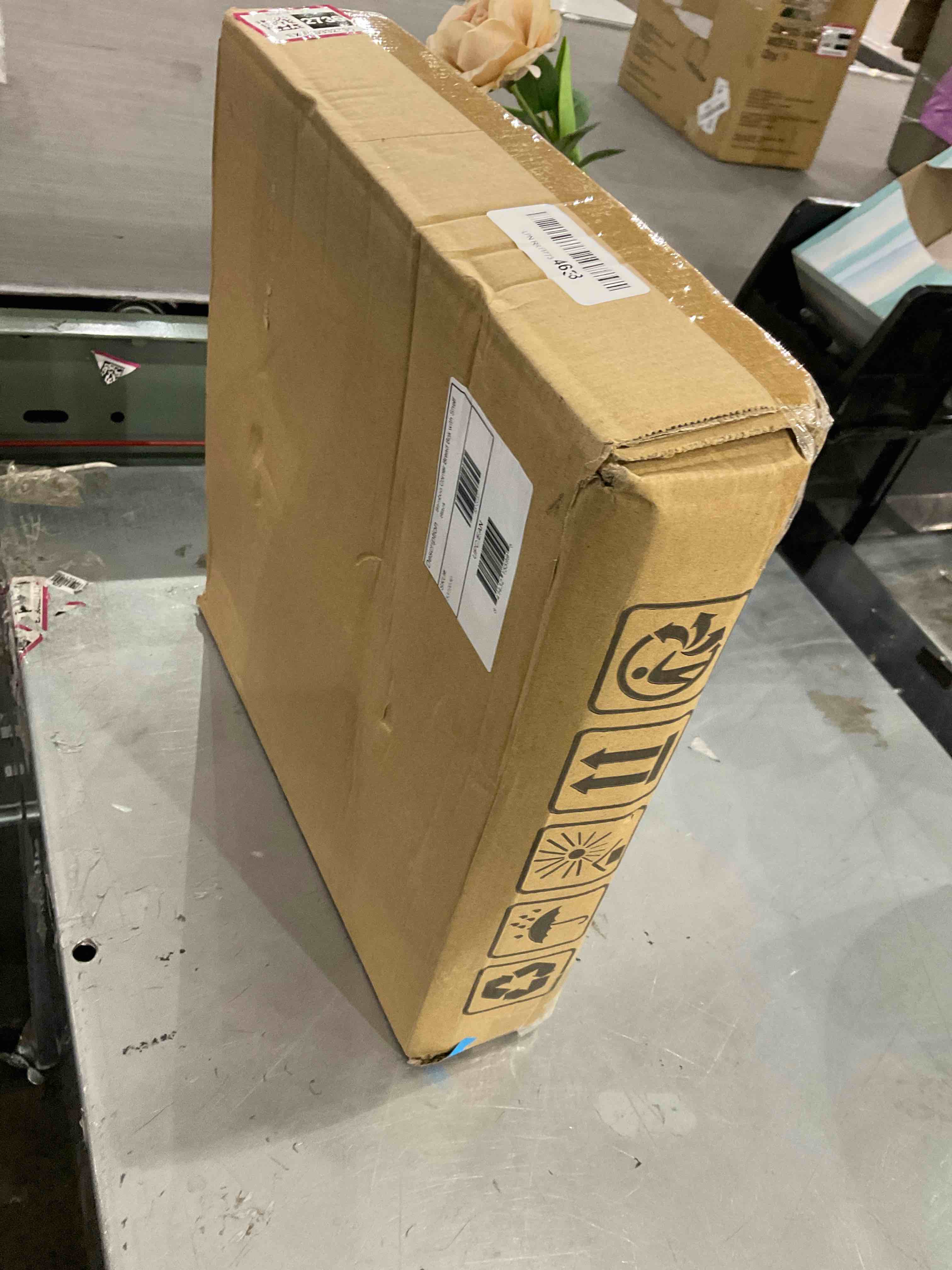 https://s3.amazonaws.com/lotting-images-prod/bidfta/EXS00332736_1689679715365.jpeg
