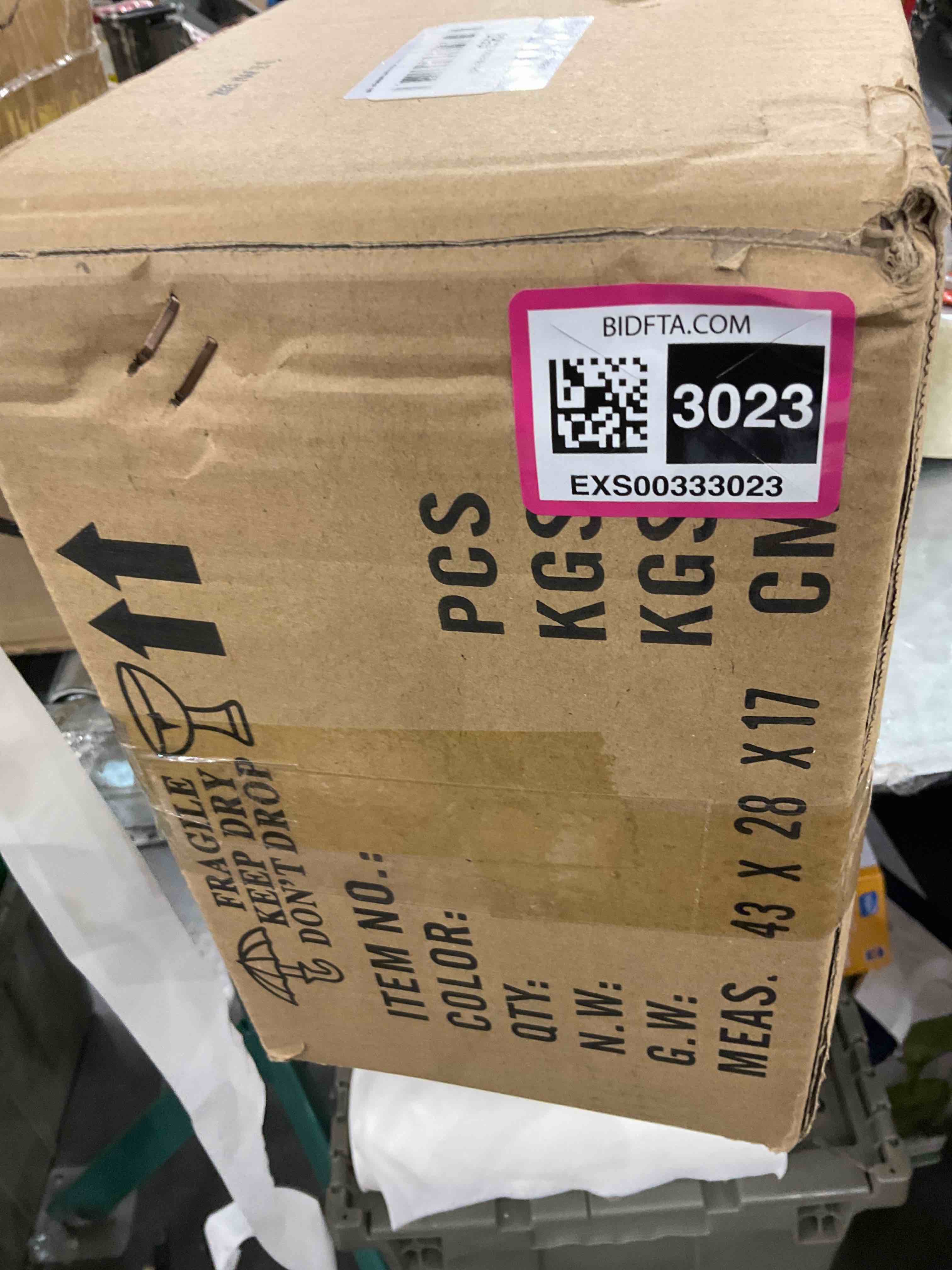 https://s3.amazonaws.com/lotting-images-prod/bidfta/EXS00333023_1689261991151.jpeg