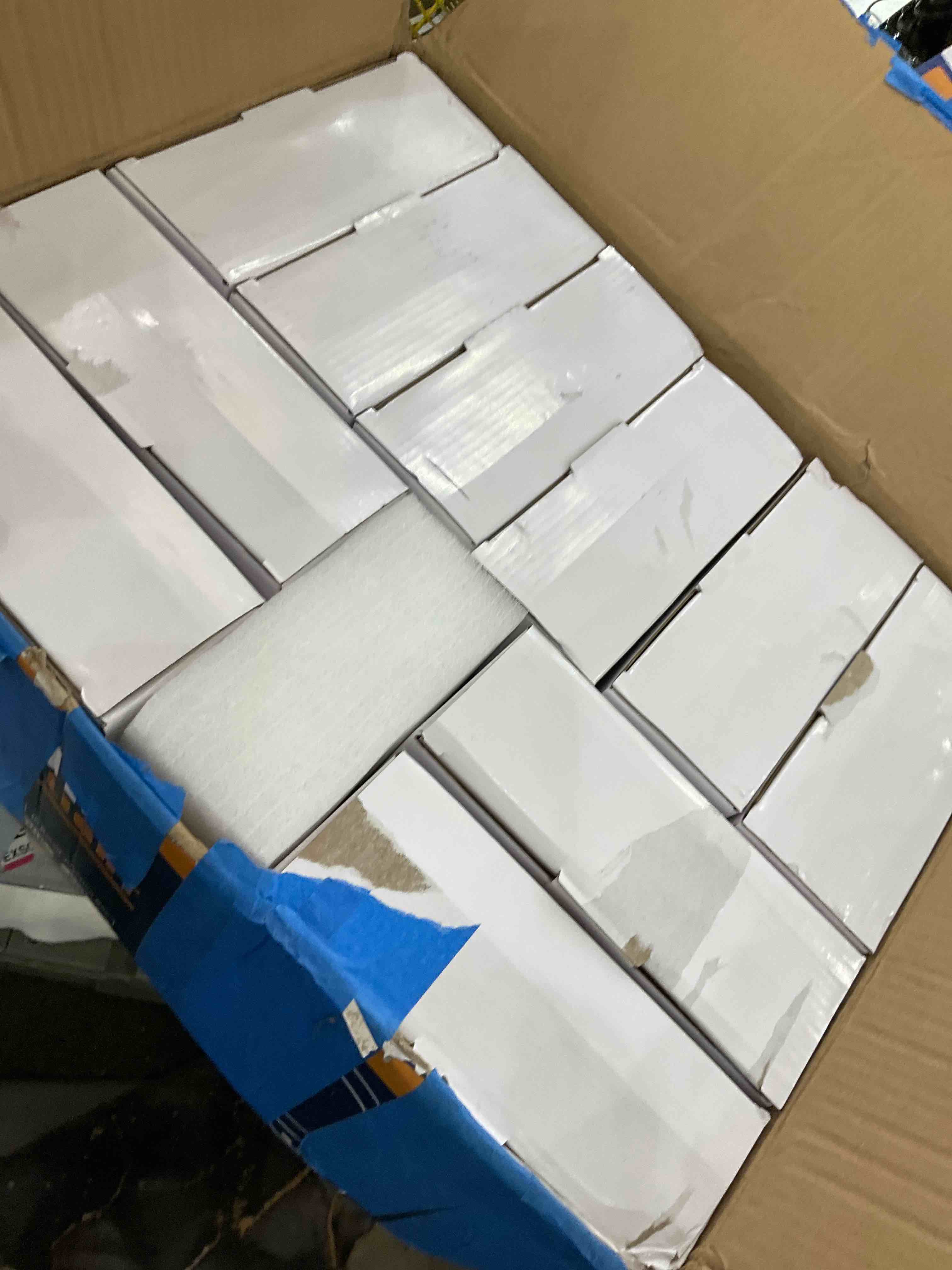 https://s3.amazonaws.com/lotting-images-prod/bidfta/EXS00333042_1689267817188.jpeg