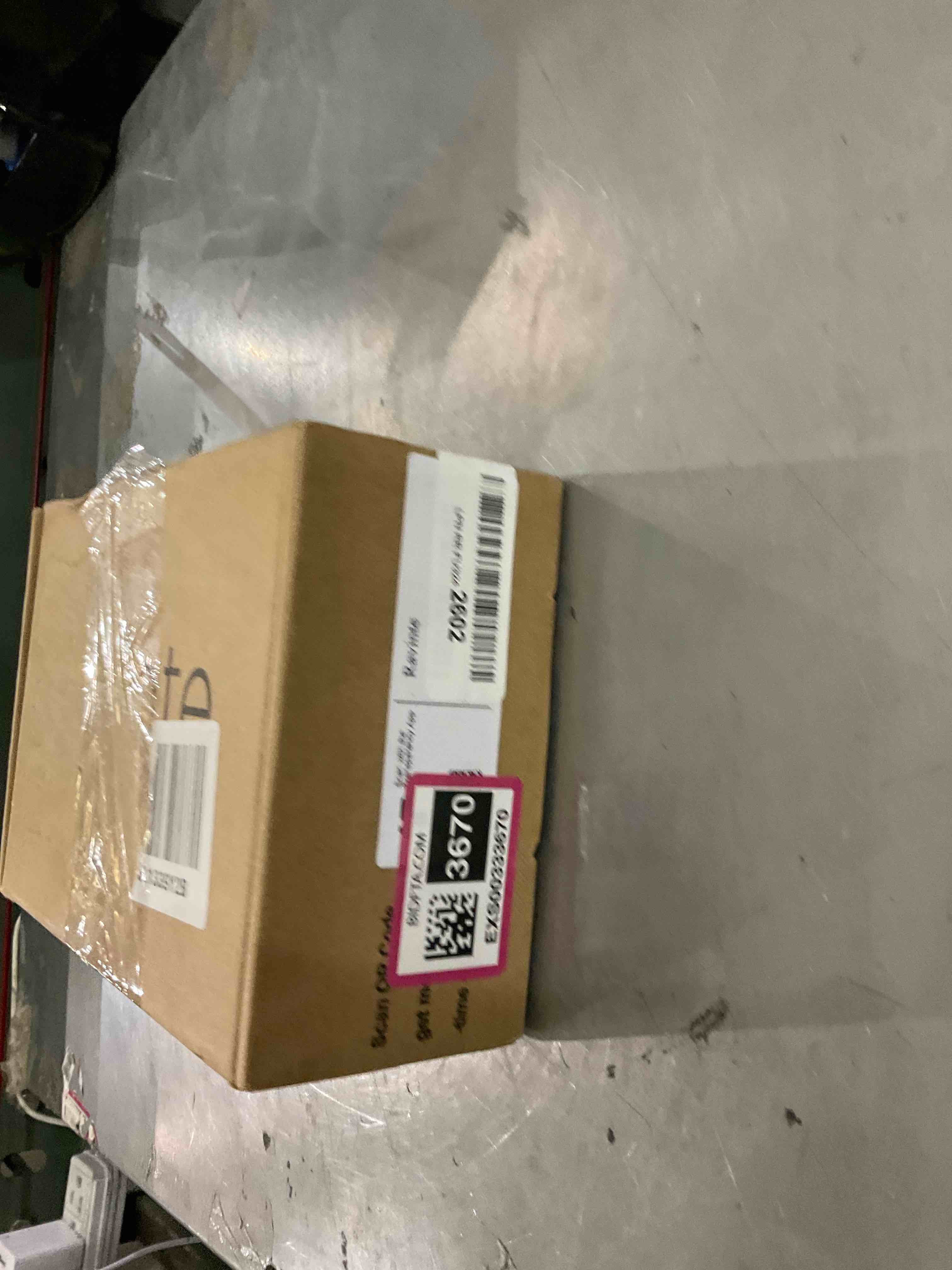 https://s3.amazonaws.com/lotting-images-prod/bidfta/EXS00333670_1689347591681.jpeg