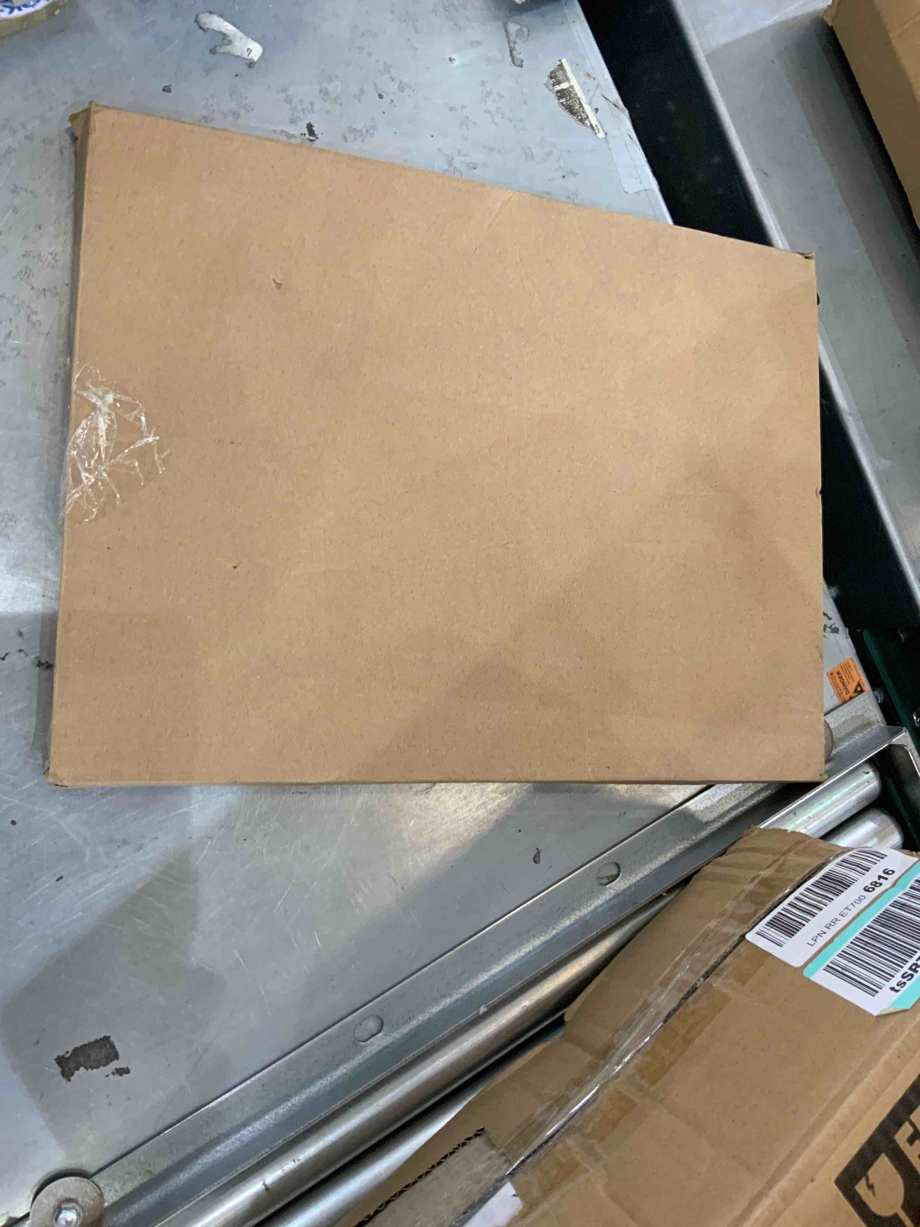 https://s3.amazonaws.com/lotting-images-prod/bidfta/EXS00334939_1689267631437.jpeg