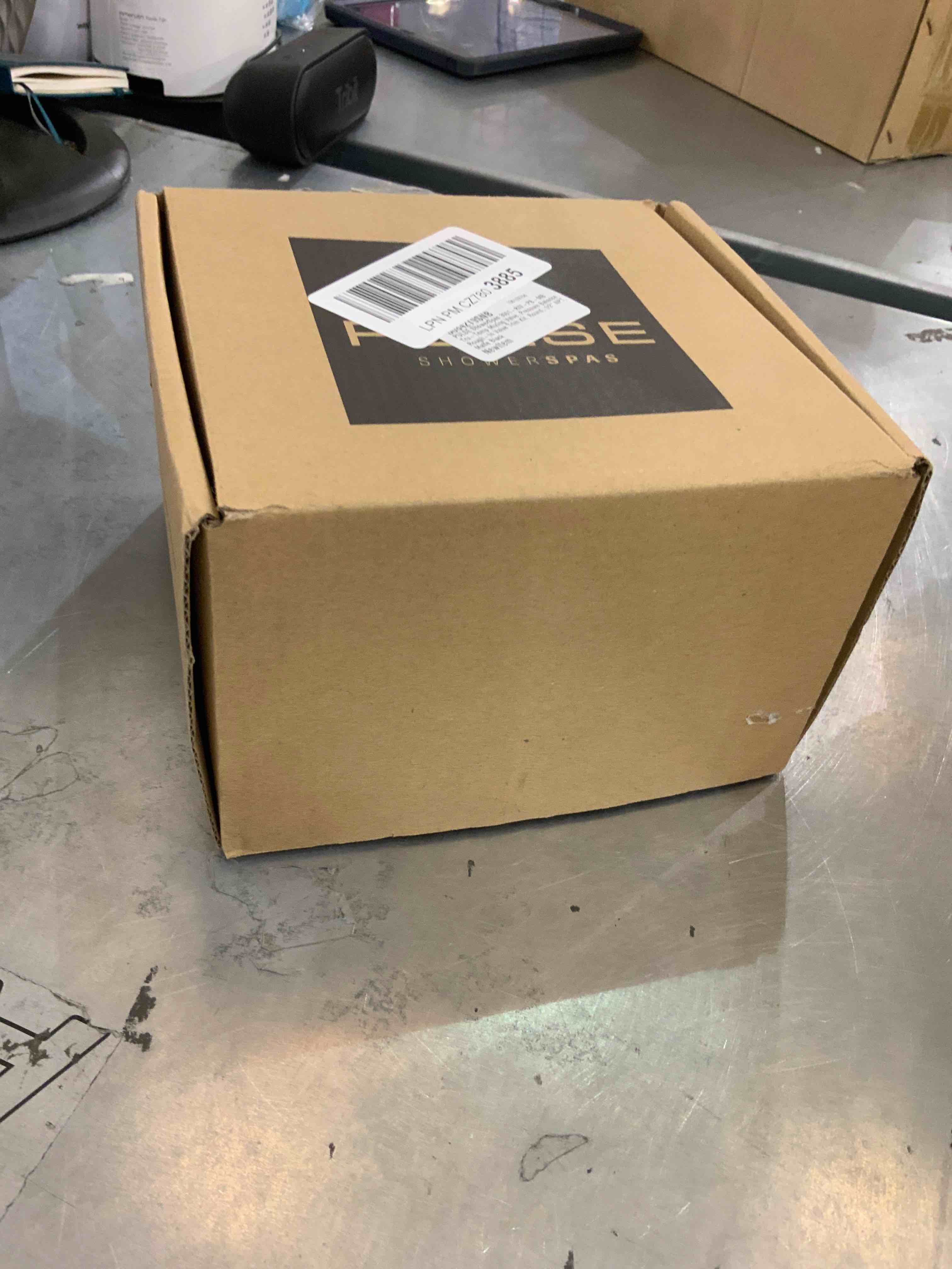 https://s3.amazonaws.com/lotting-images-prod/bidfta/EXS00334942_1689267794883.jpeg