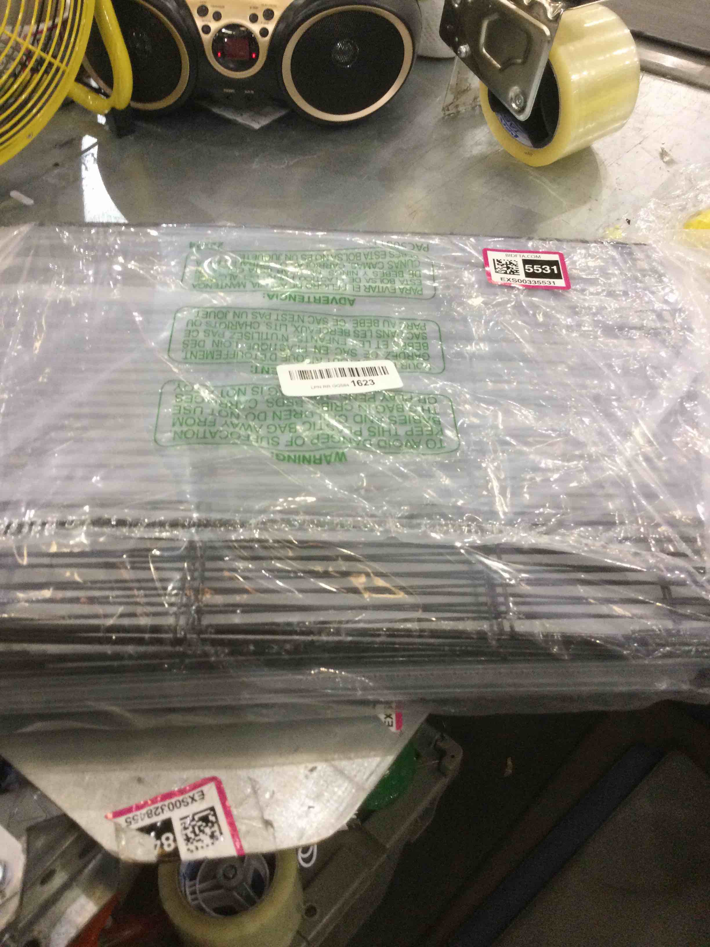 https://s3.amazonaws.com/lotting-images-prod/bidfta/EXS00335531_1689088168511.jpeg