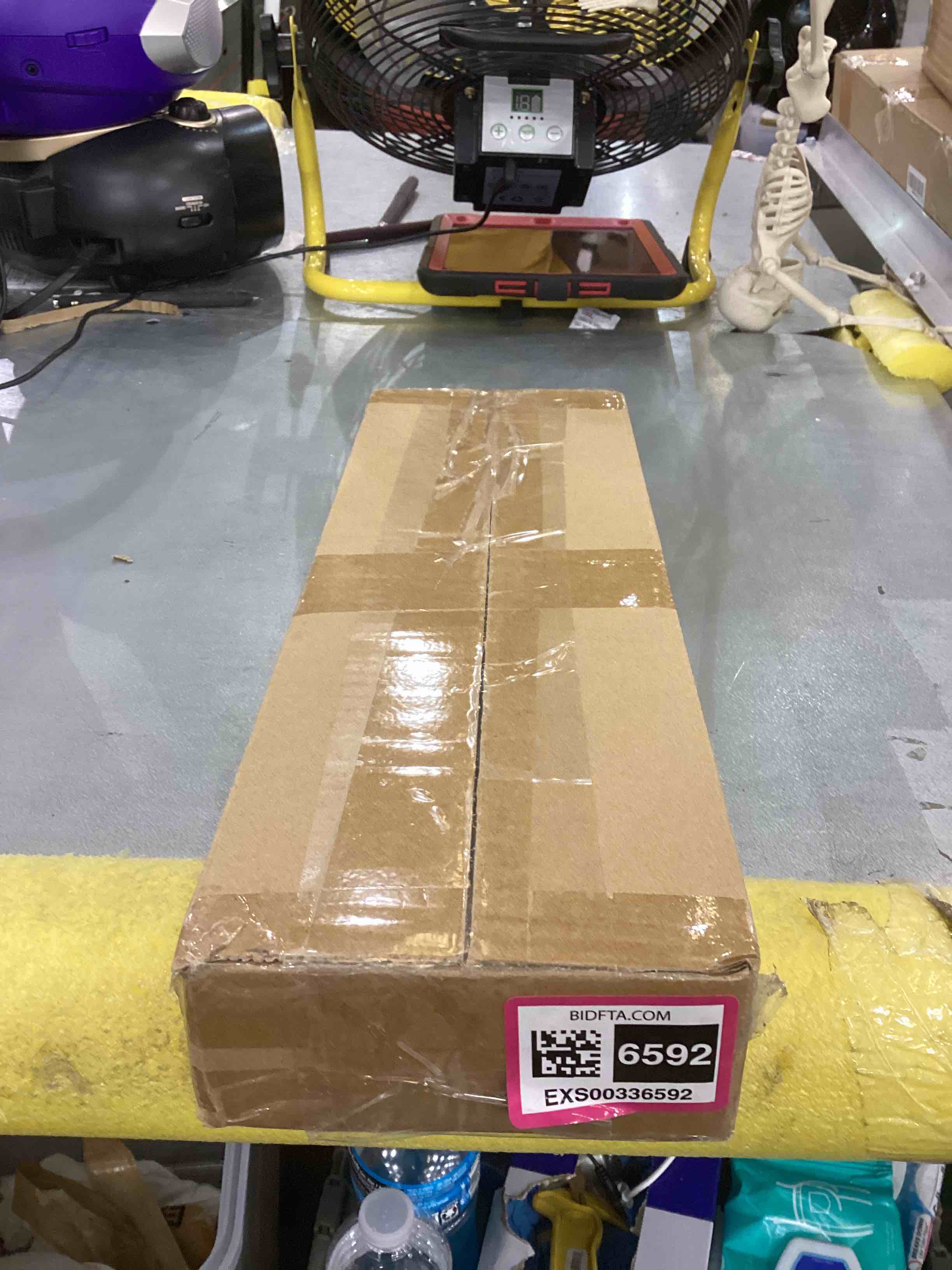 https://s3.amazonaws.com/lotting-images-prod/bidfta/EXS00336592_1688999032197.jpeg