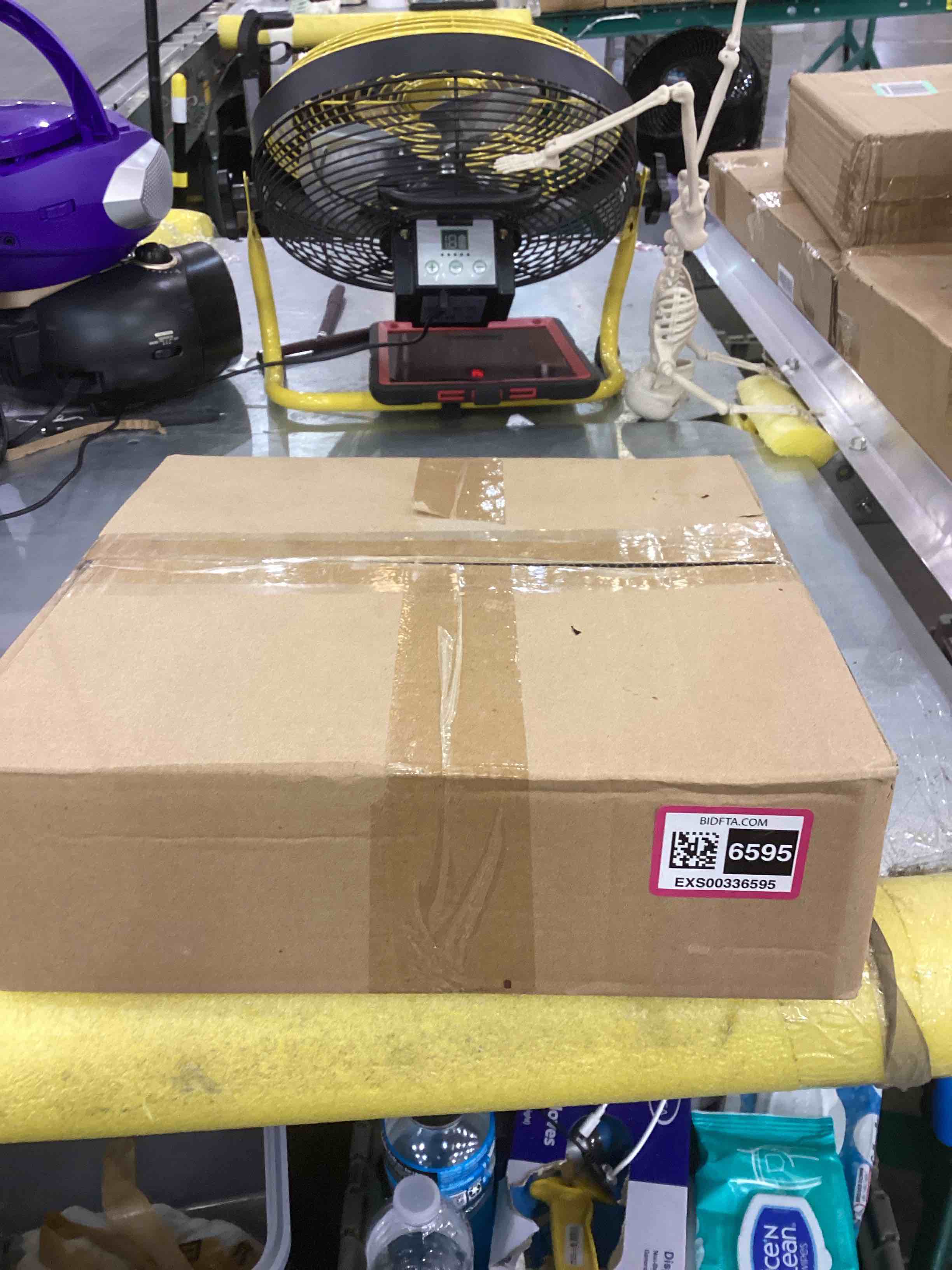 https://s3.amazonaws.com/lotting-images-prod/bidfta/EXS00336595_1688999345066.jpeg