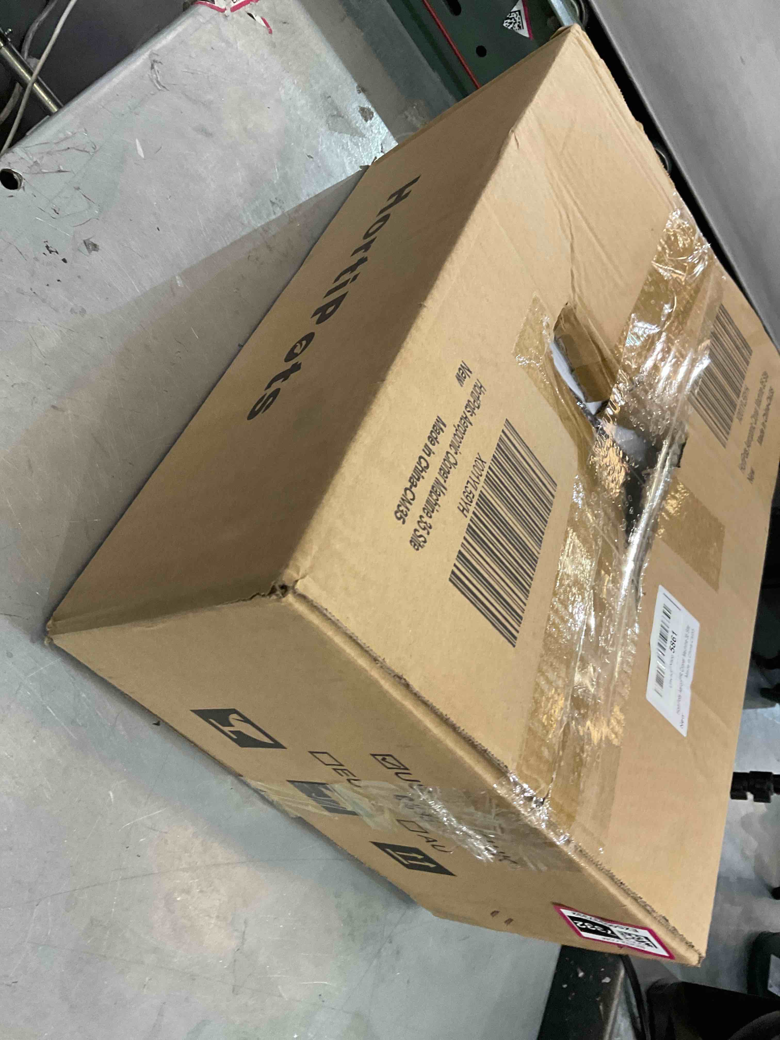 https://s3.amazonaws.com/lotting-images-prod/bidfta/EXS00337332_1689259815024.jpeg